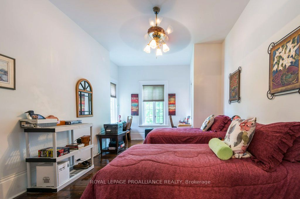 233 John Street 5 Property Photo 19