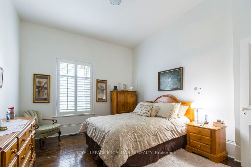 233 John Street 5 Property Photo 22