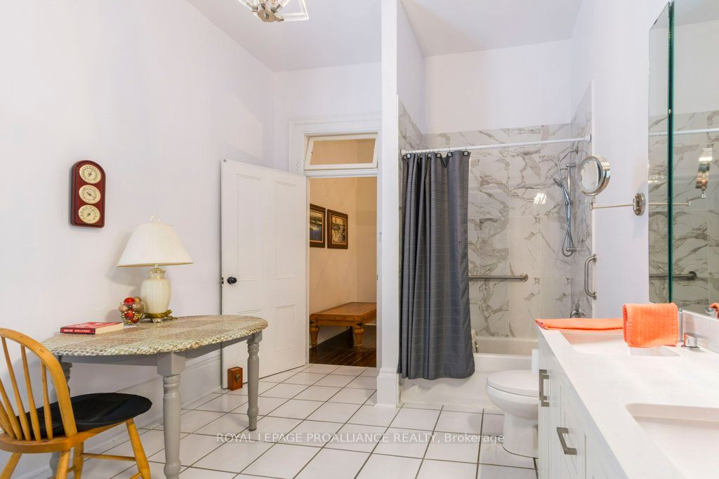 233 John Street 5 Property Photo 25
