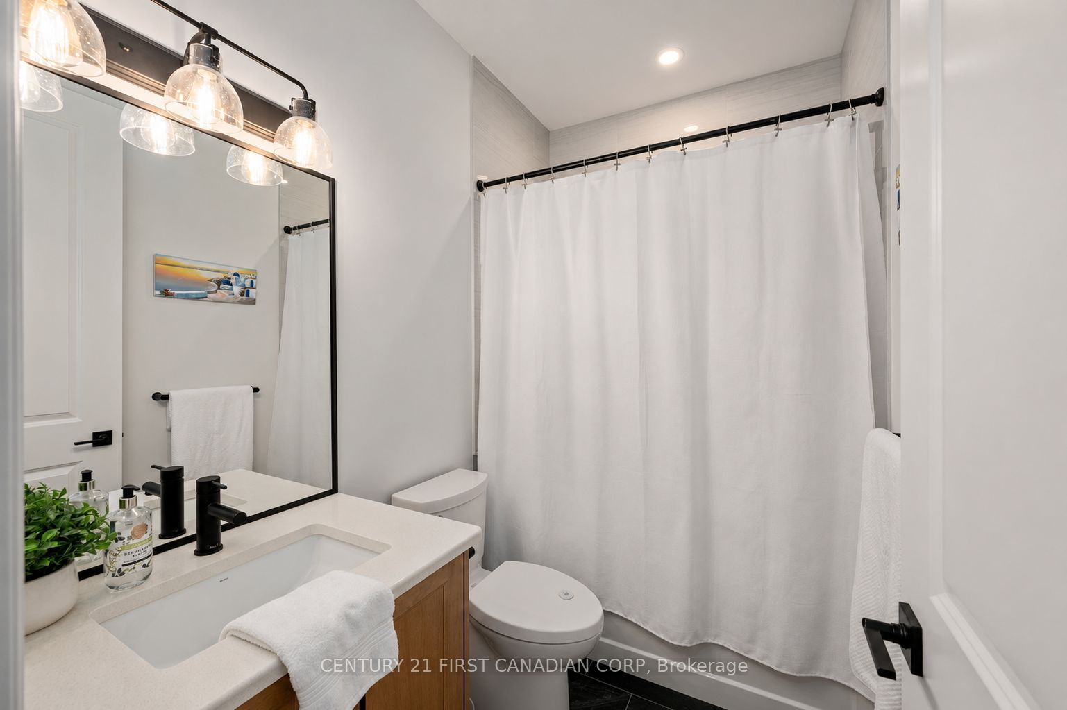 126 Aspen Circle Property Photo 8