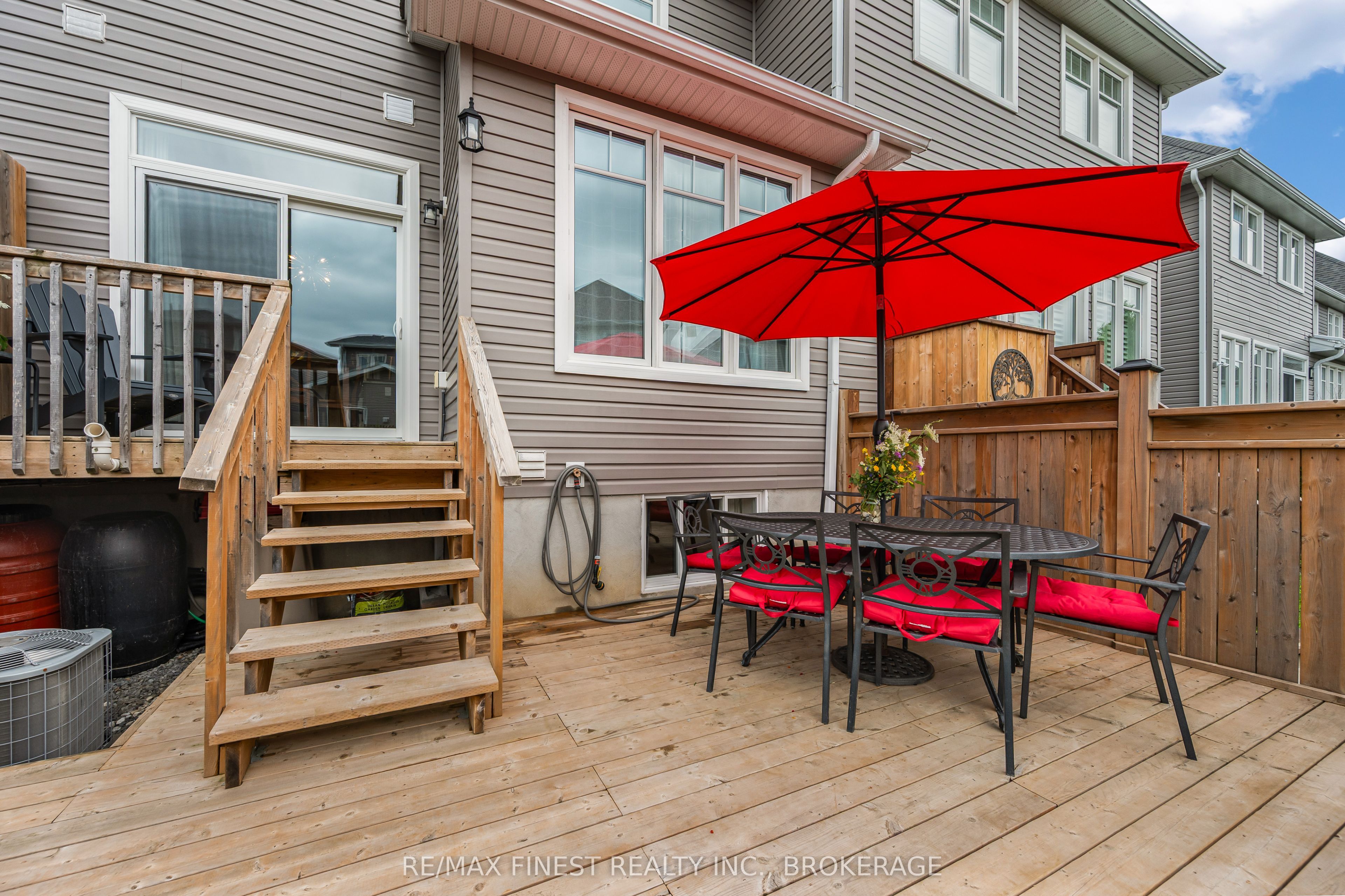 875 Riverview Way Property Photo 36