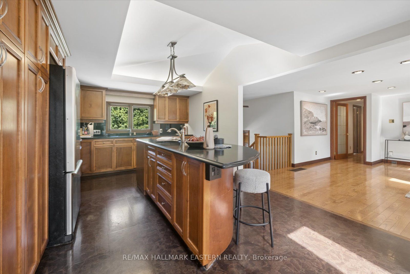 1041 Primrose Lane Property Photo 11