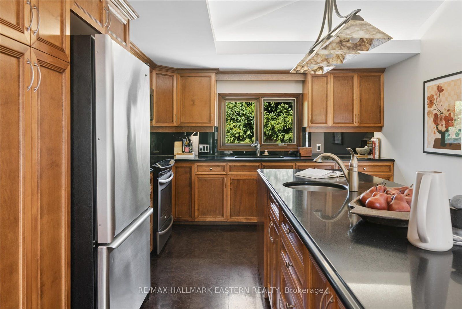 1041 Primrose Lane Property Photo 12