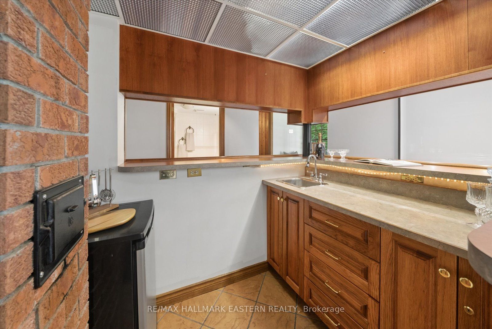 1041 Primrose Lane Property Photo 25