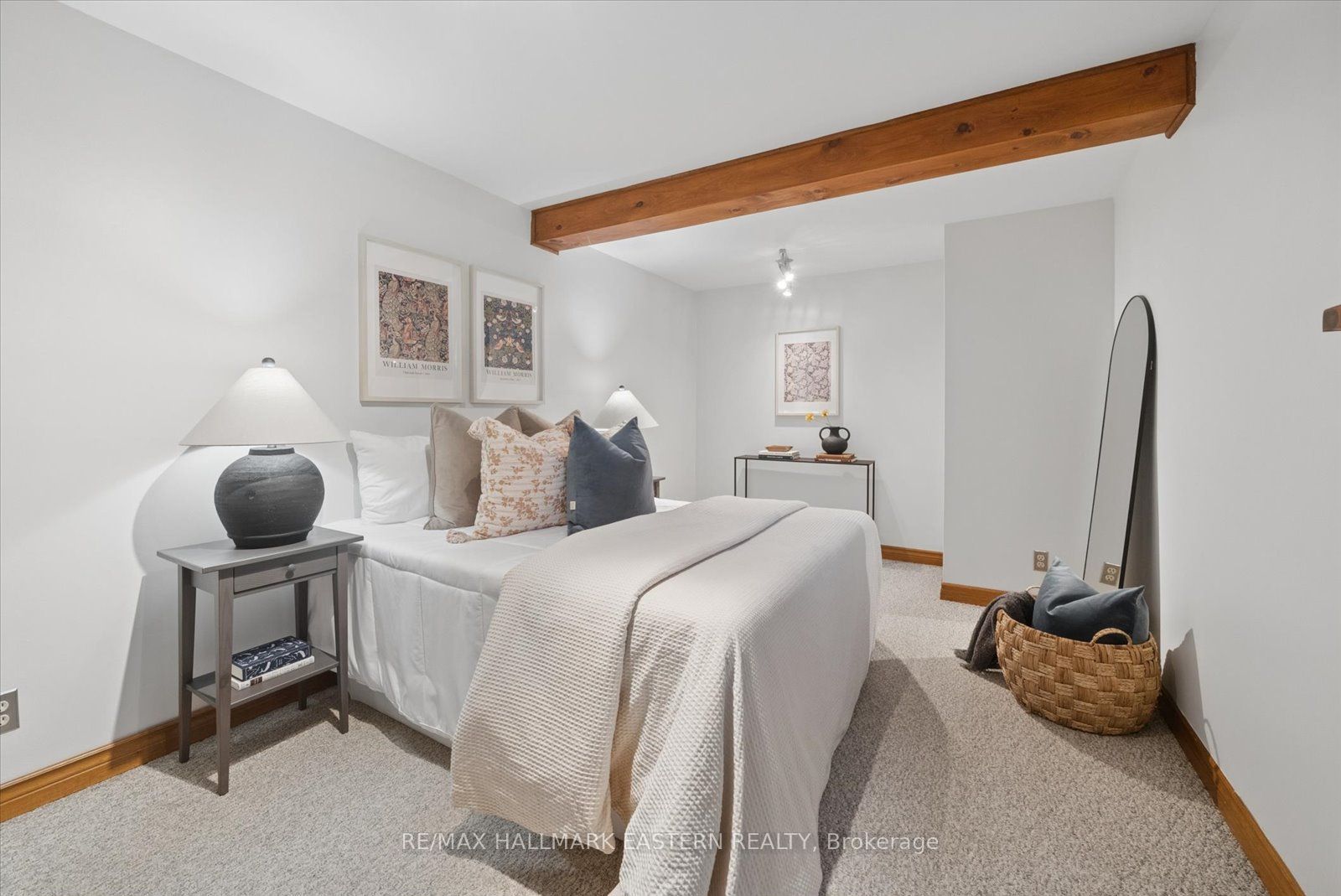 1041 Primrose Lane Property Photo 28