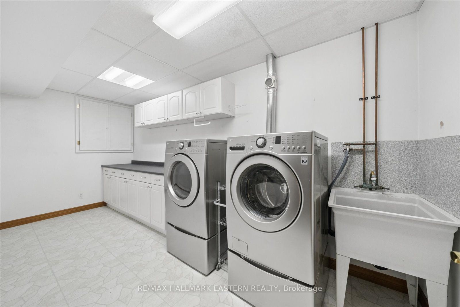 1041 Primrose Lane Property Photo 33
