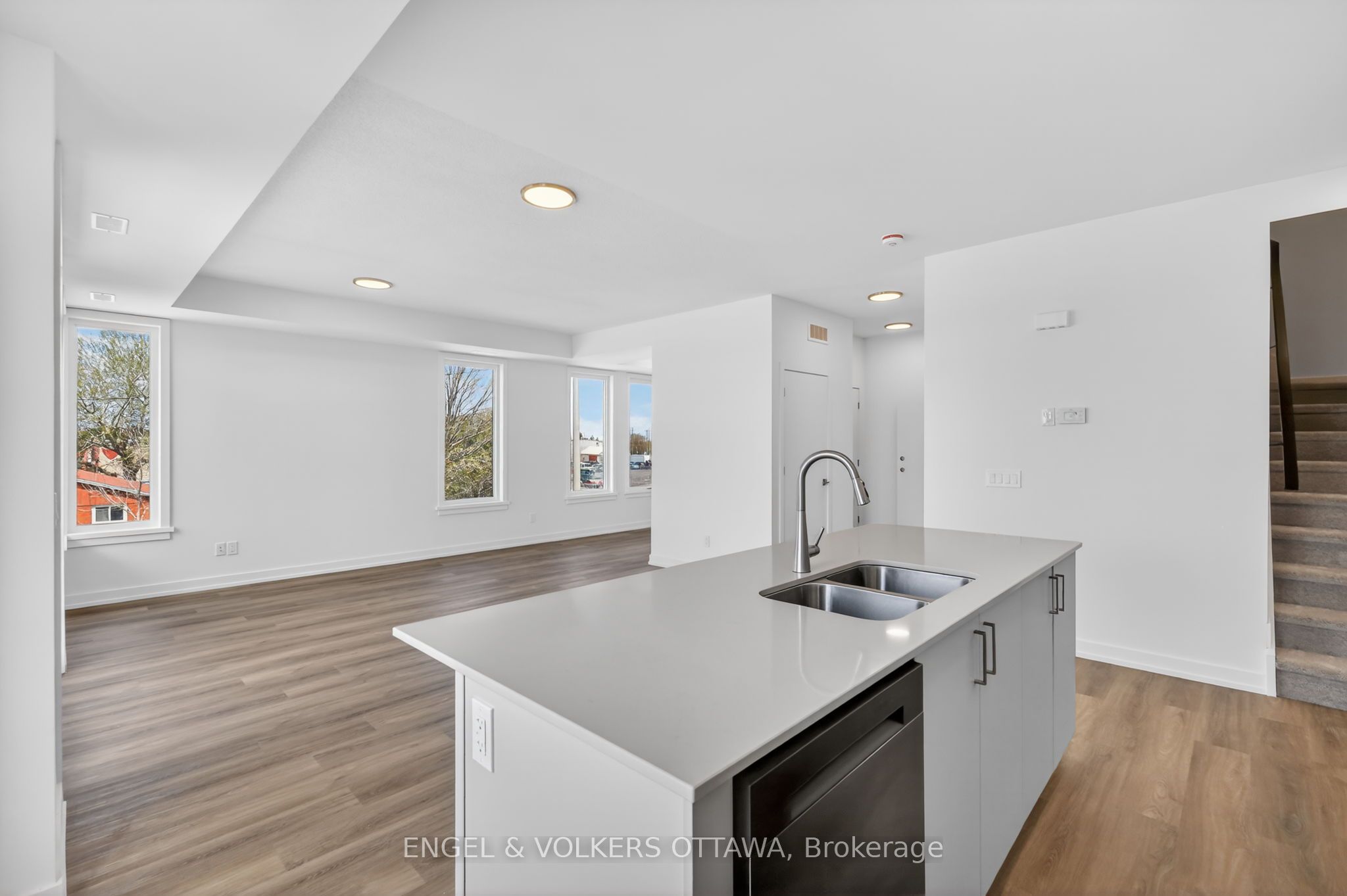 120 Stardust Private Property Photo 6
