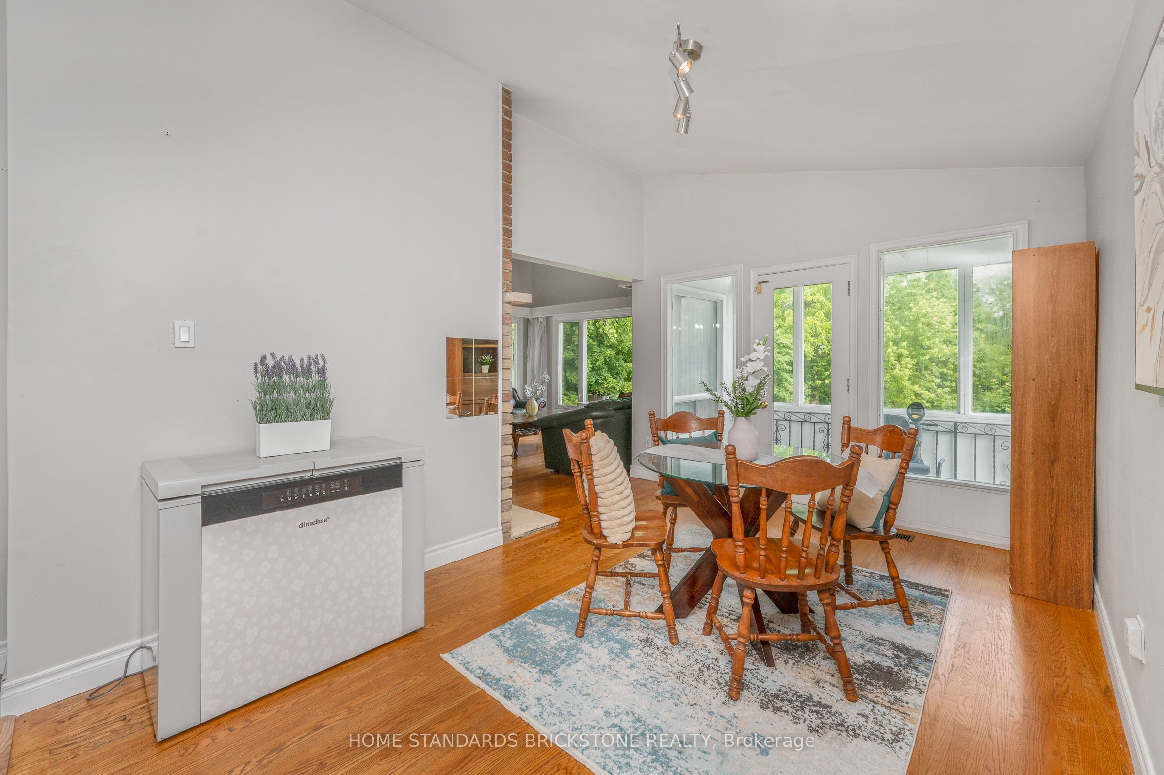72 Mountain Avenue N Property Photo 13