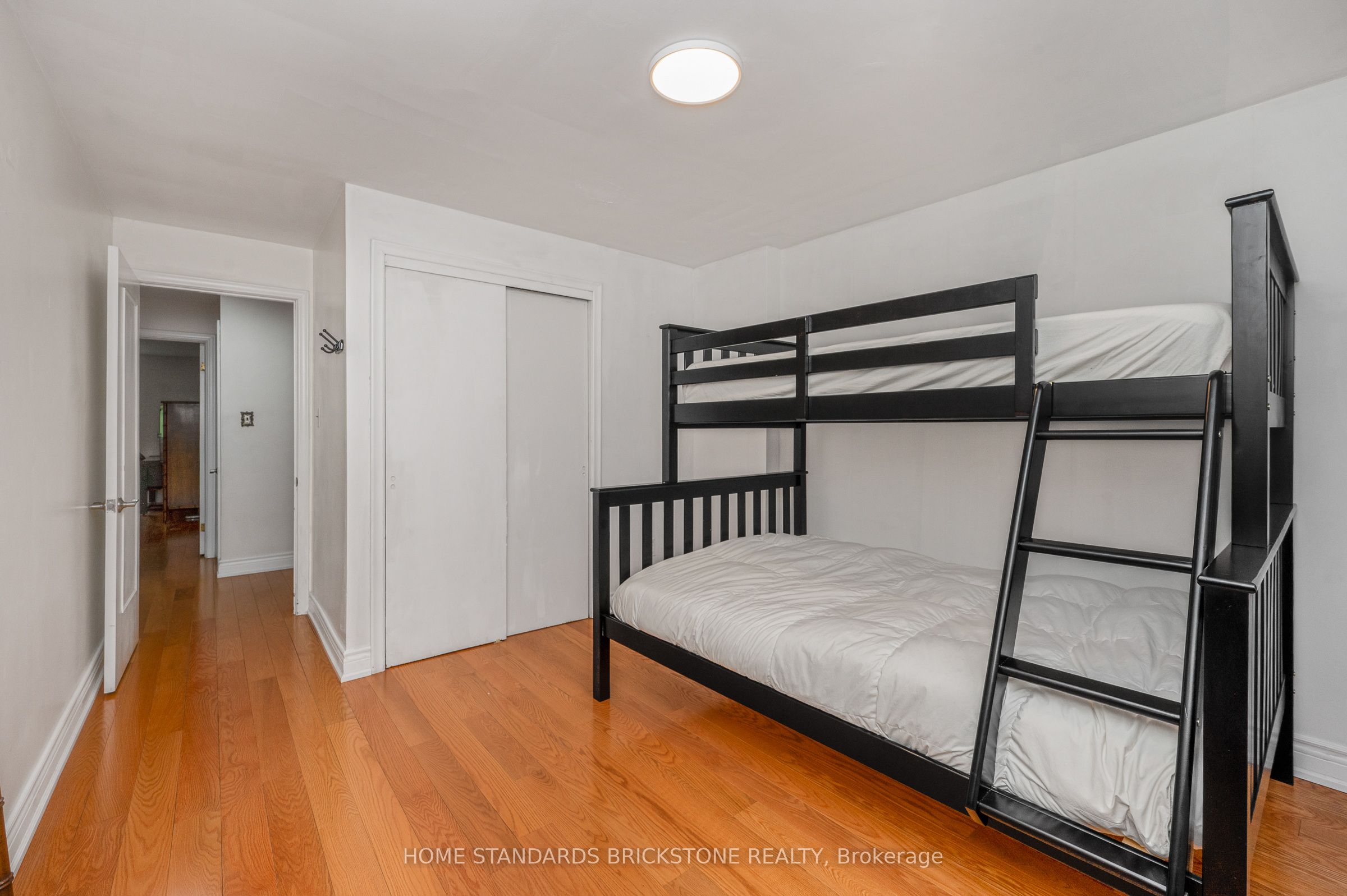 72 Mountain Avenue N Property Photo 25