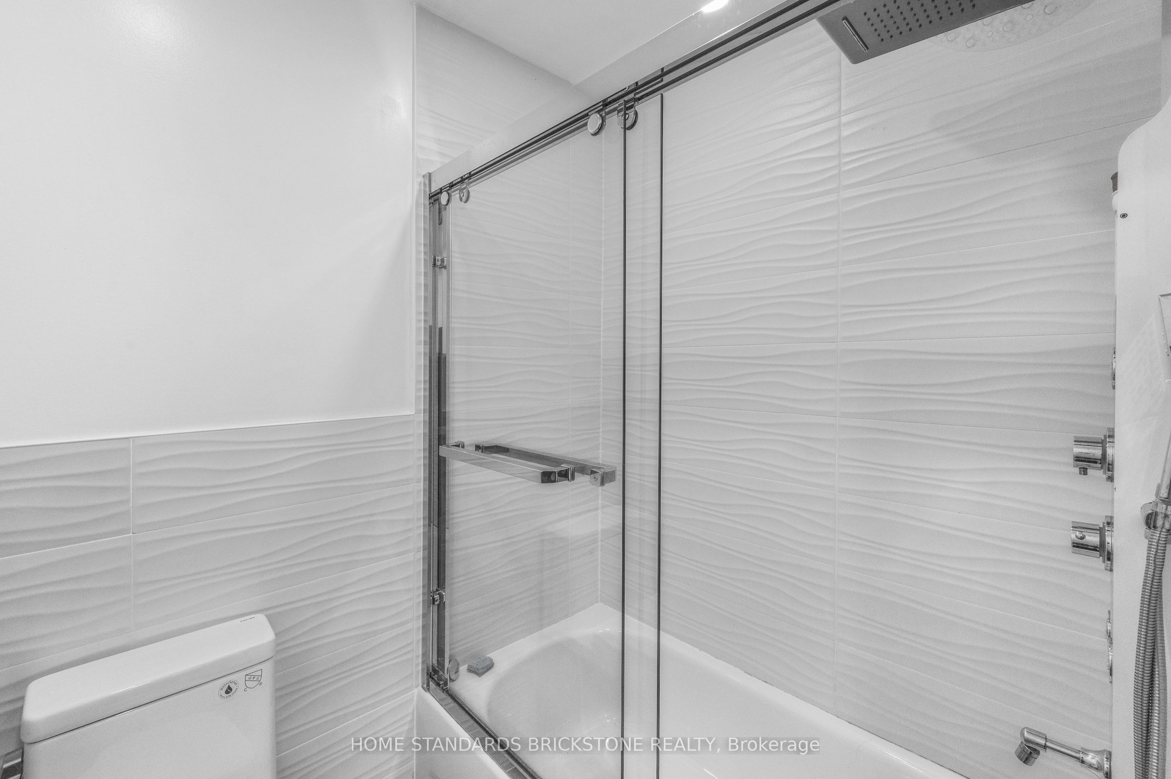 72 Mountain Avenue N Property Photo 29