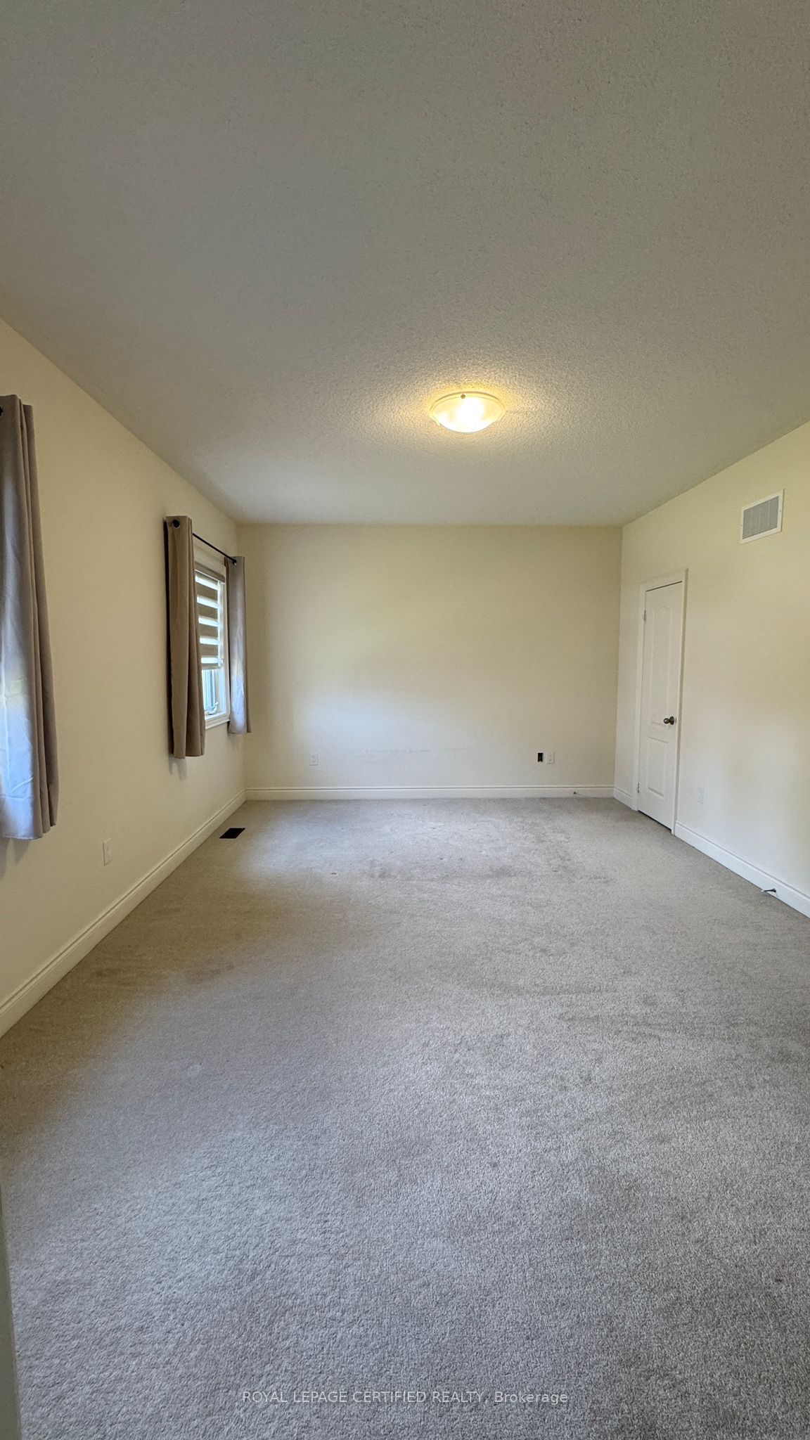 172 Bloomfield Crescent Property Photo 6