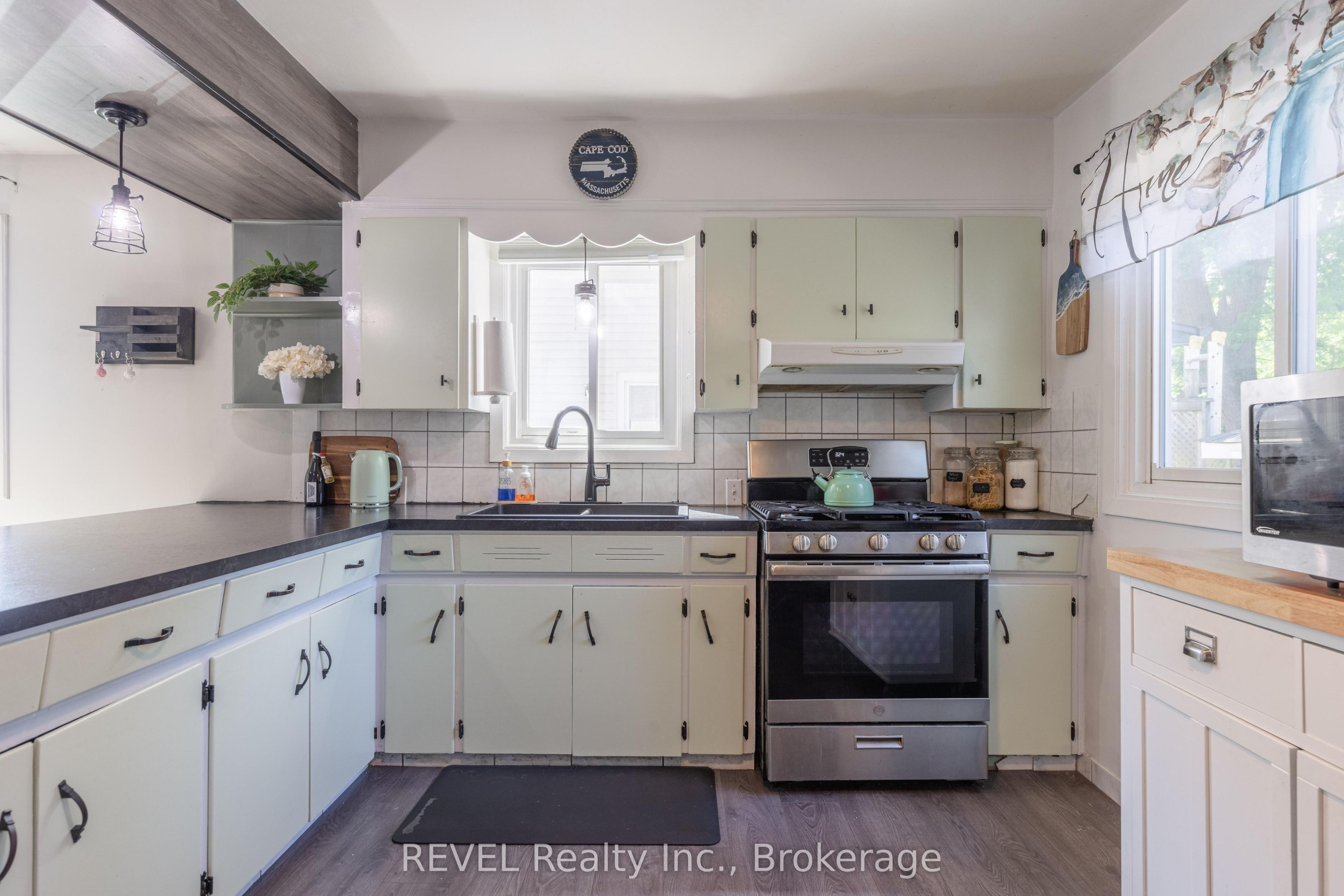 41 Ottawa Street Property Photo 15