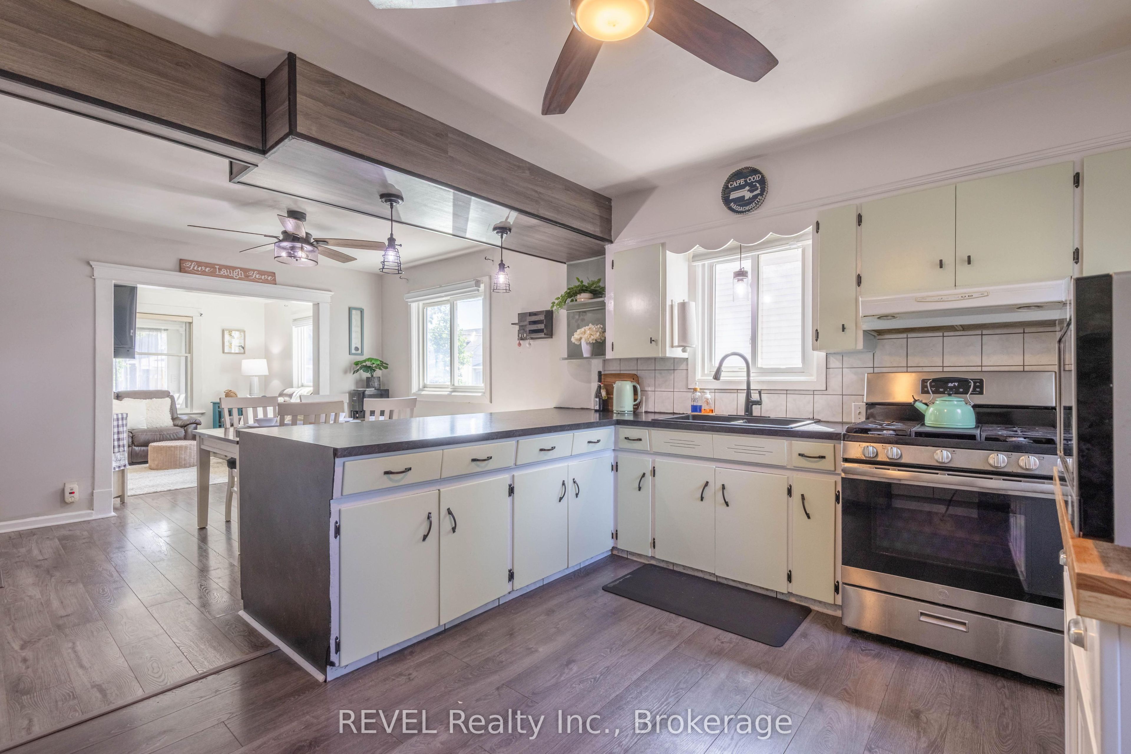 41 Ottawa Street Property Photo 16