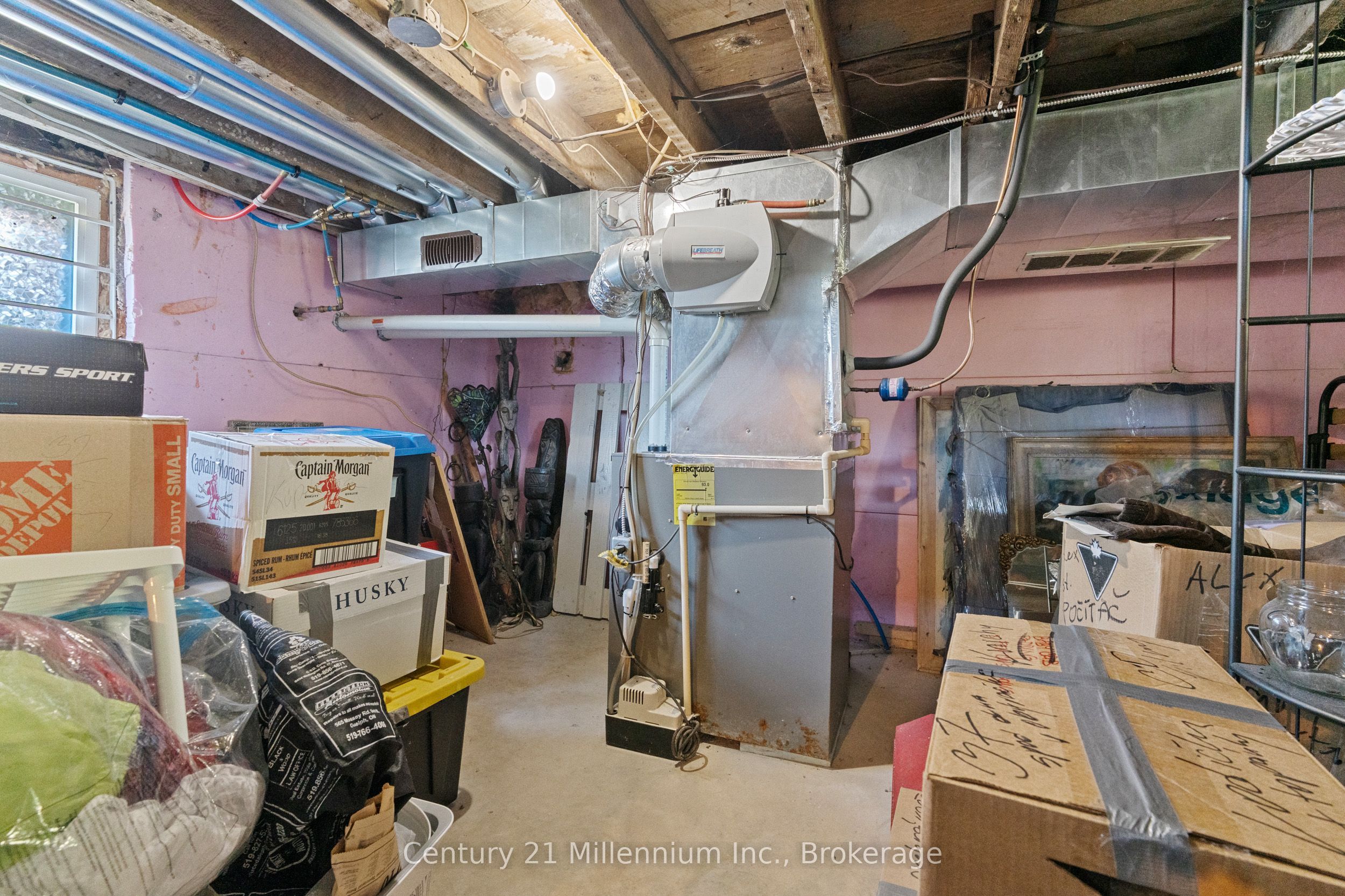 661 Watson Street Property Photo 31