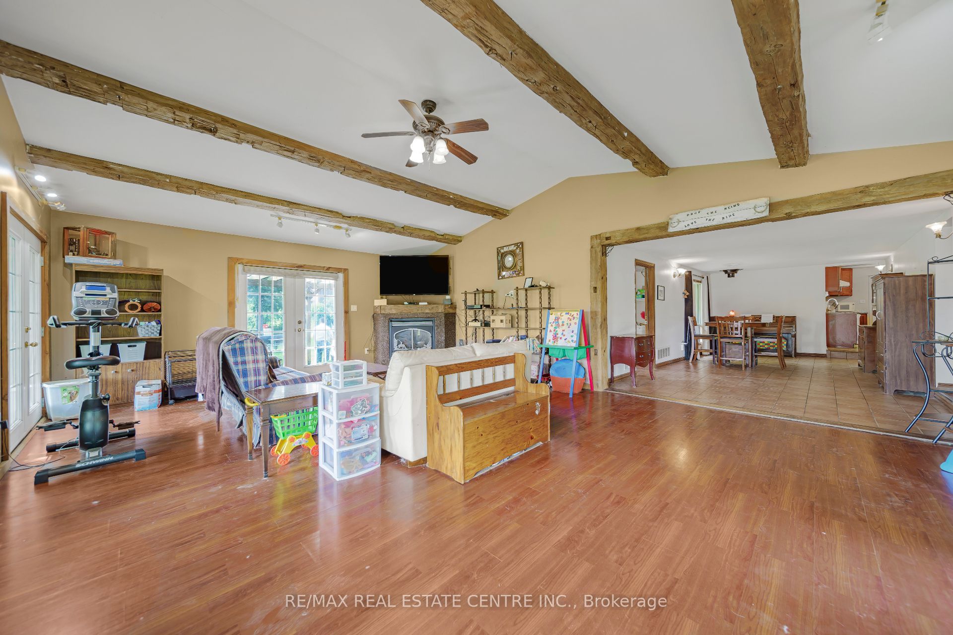 1374 5th Concession Road W Property Photo 5