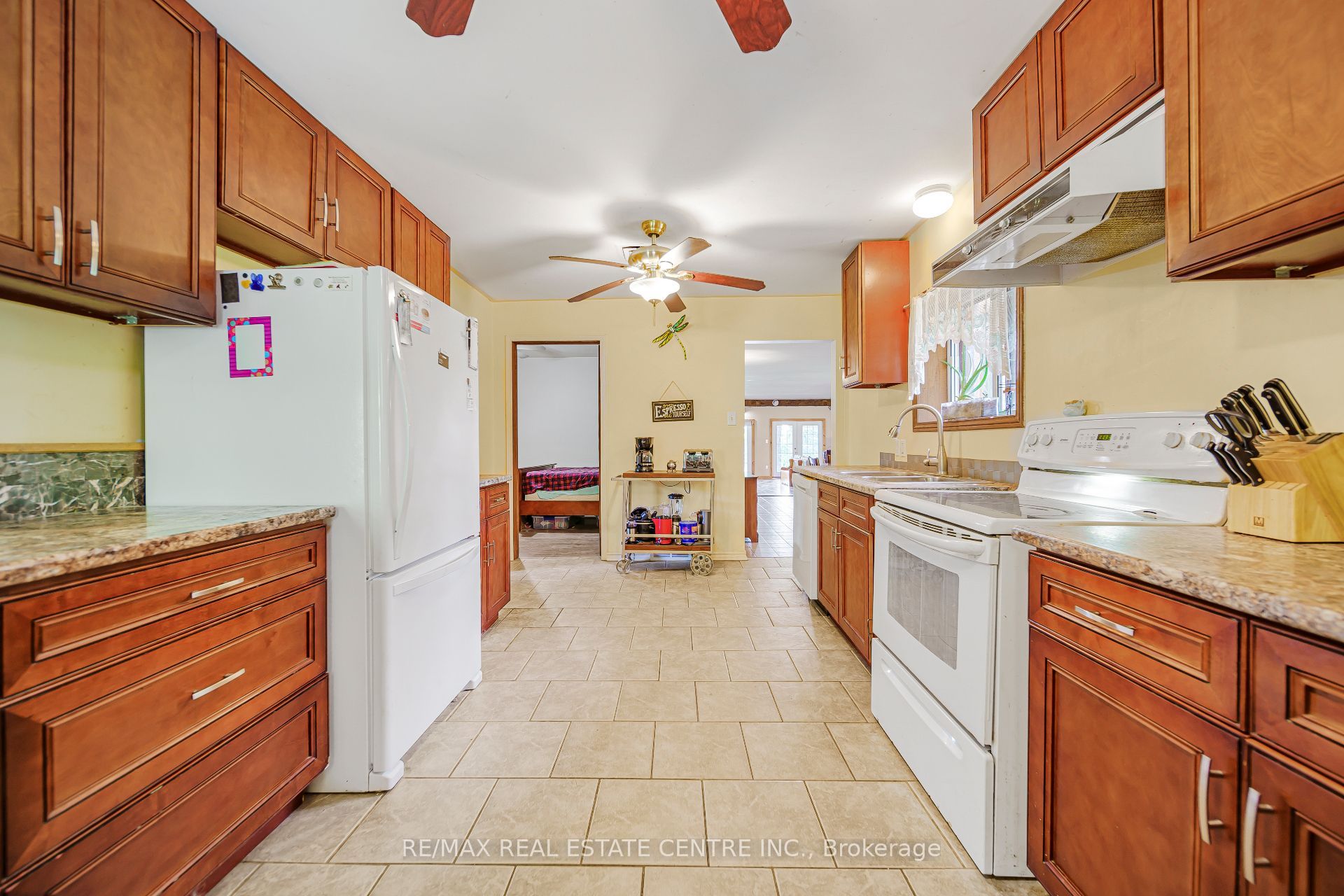 1374 5th Concession Road W Property Photo 10
