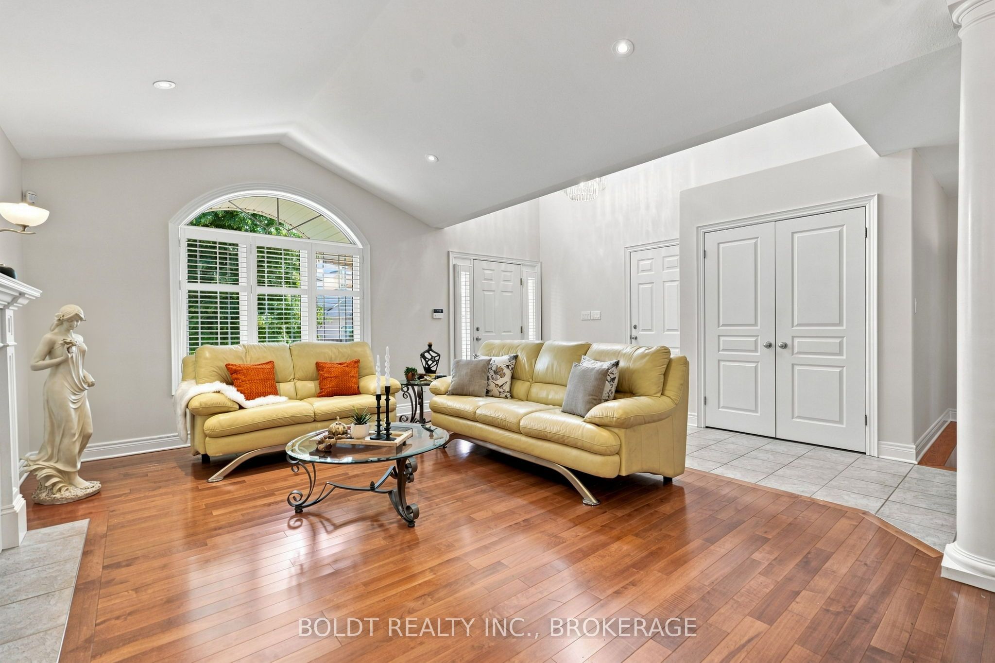 9 Nicholas Drive Property Photo 10