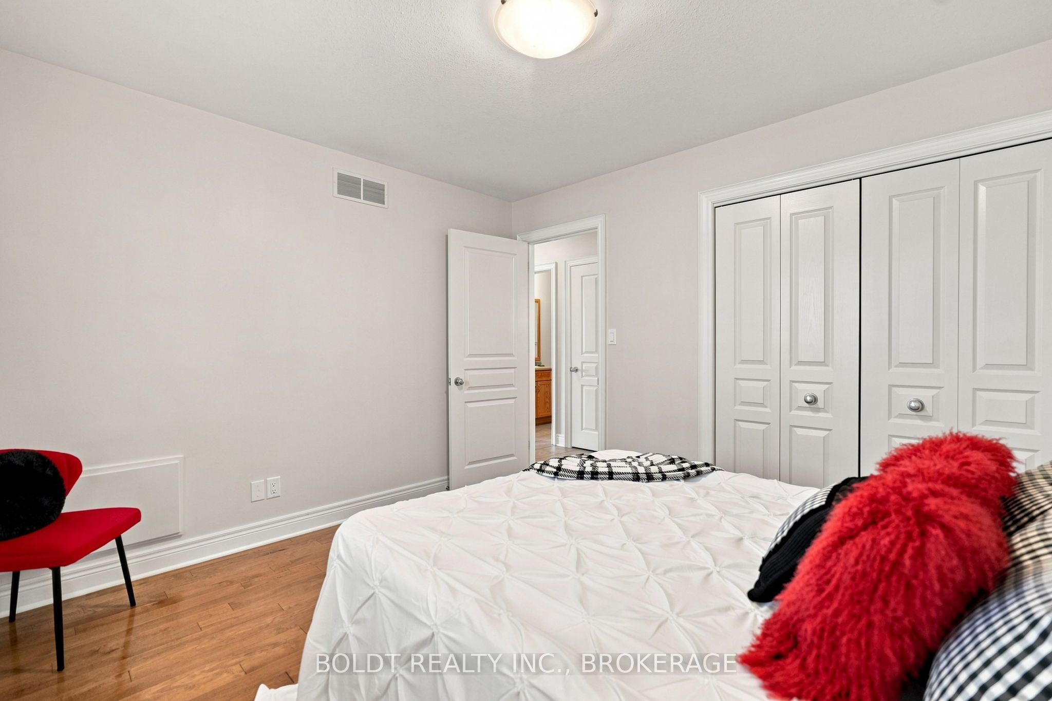 9 Nicholas Drive Property Photo 36