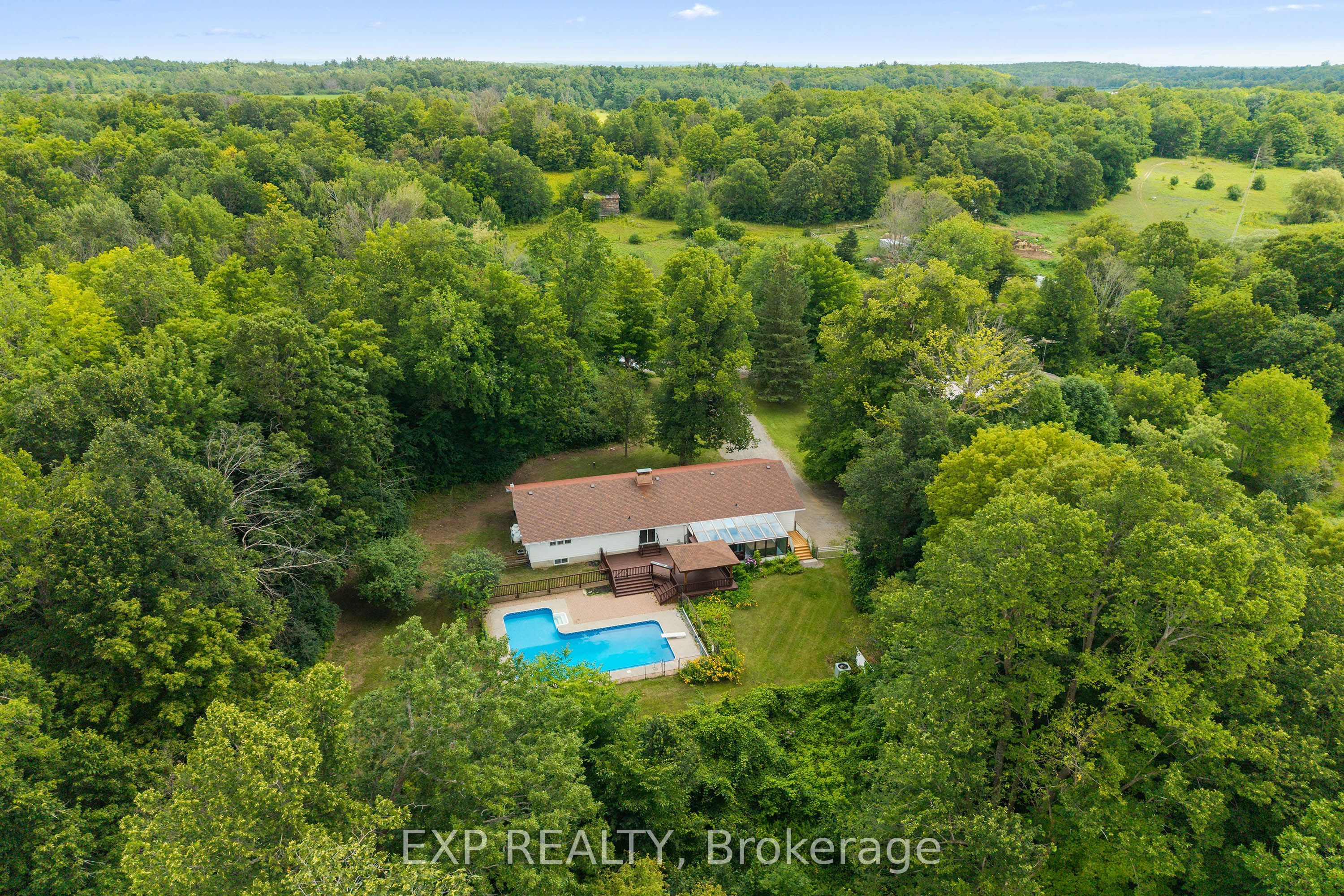 541 Collins Road Property Photo 5