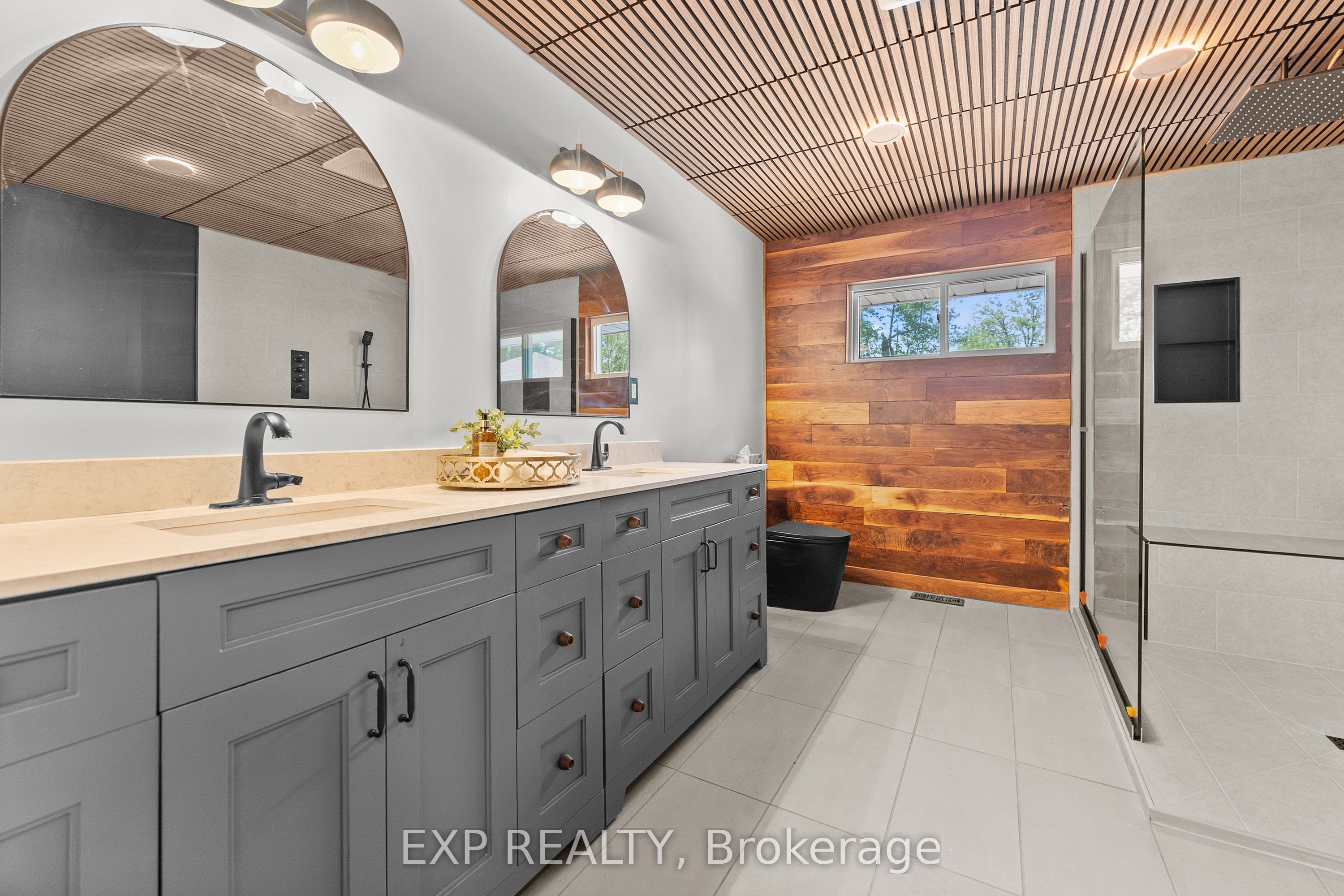 541 Collins Road Property Photo 24