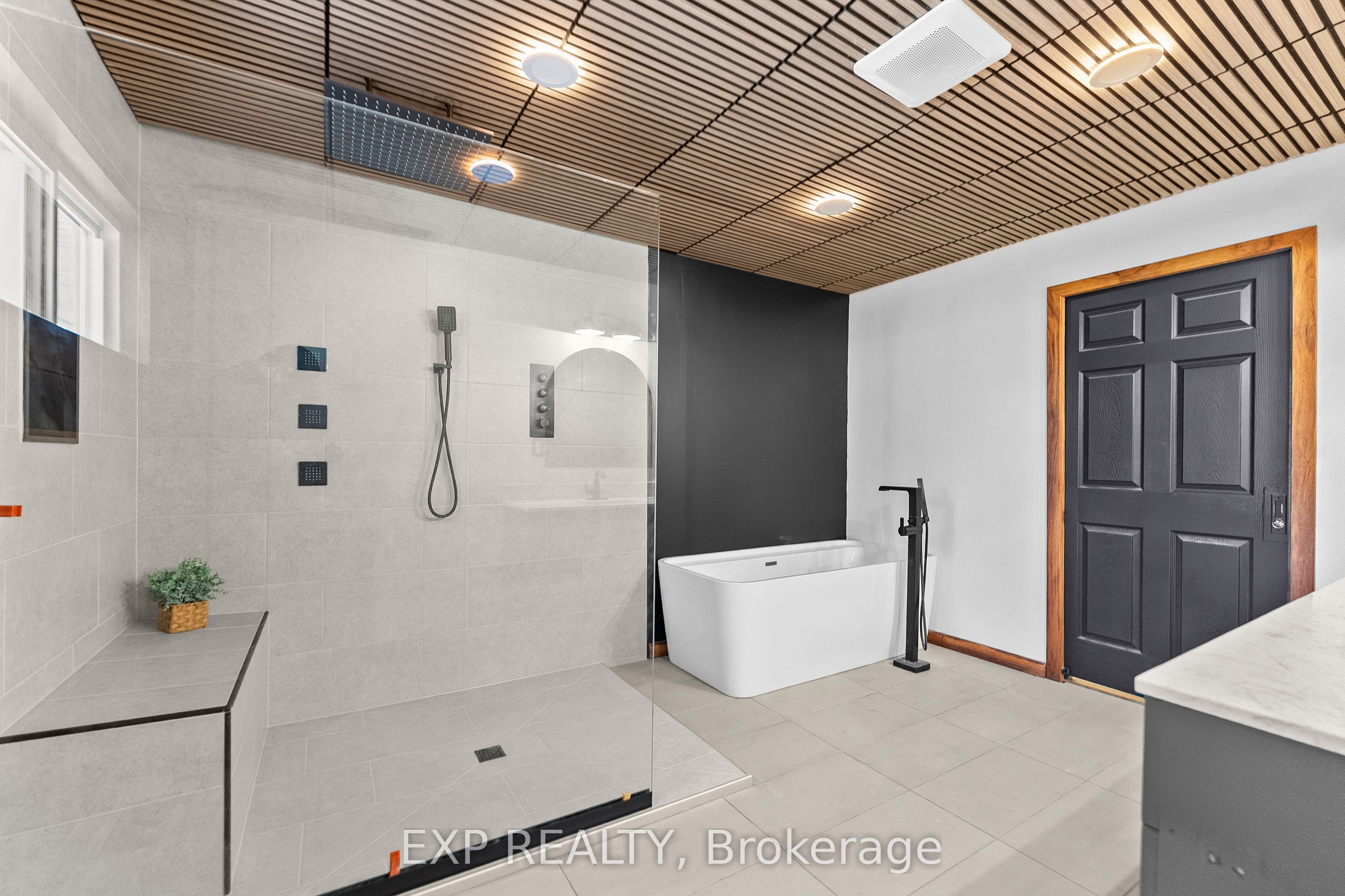 541 Collins Road Property Photo 25