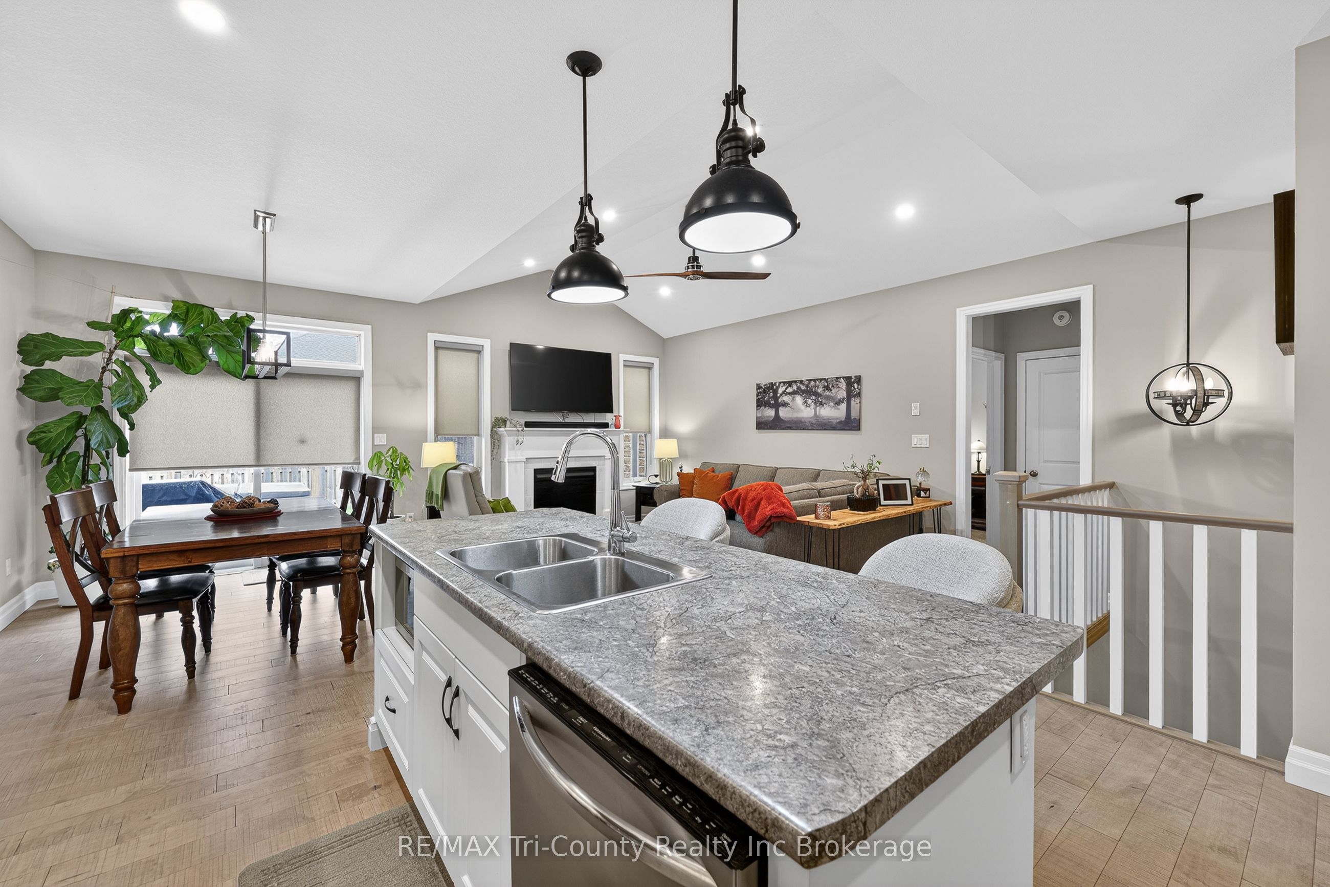 150 Denrich Avenue Property Photo 8