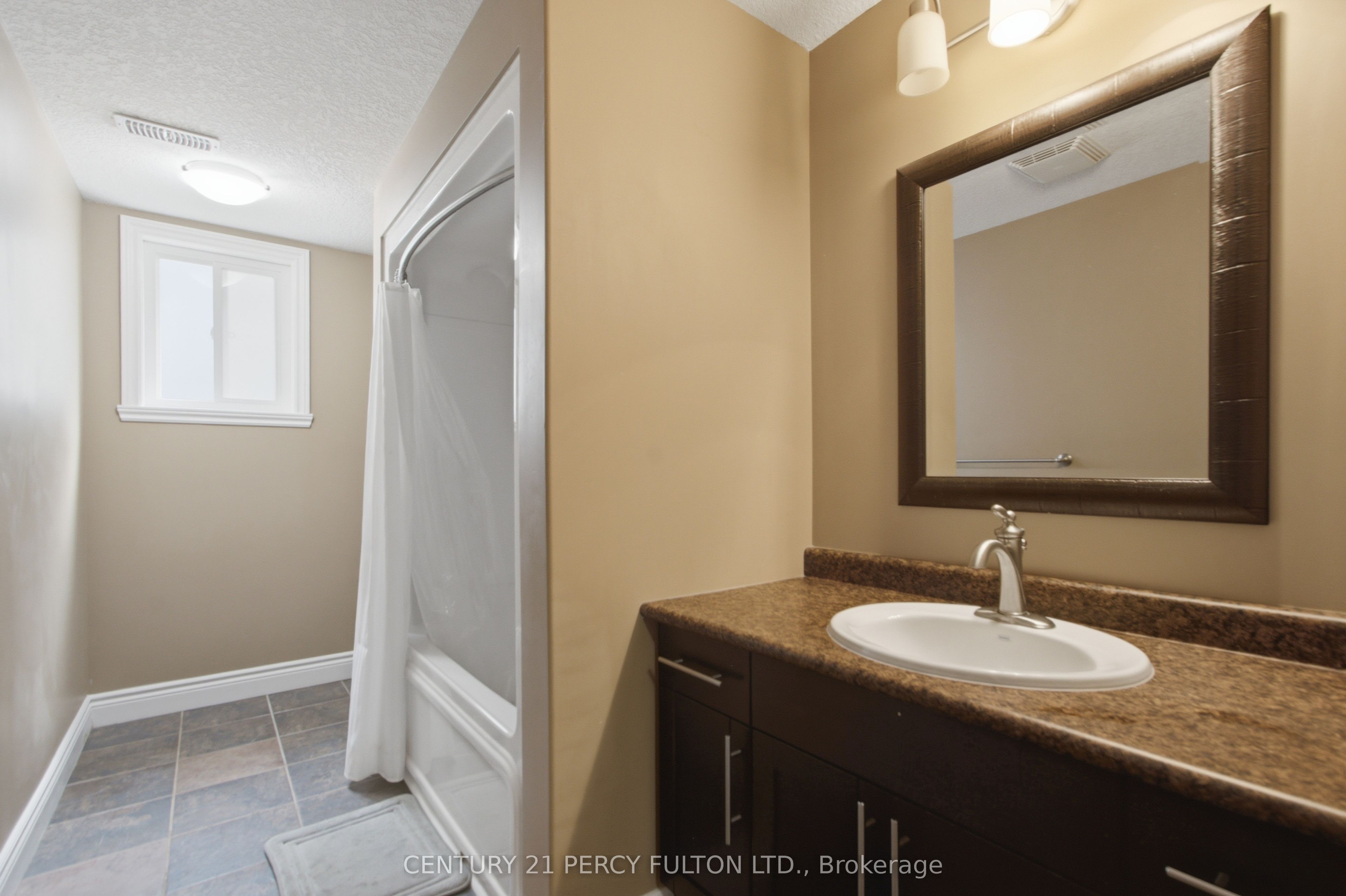 28 Freedom Crescent Property Photo 29