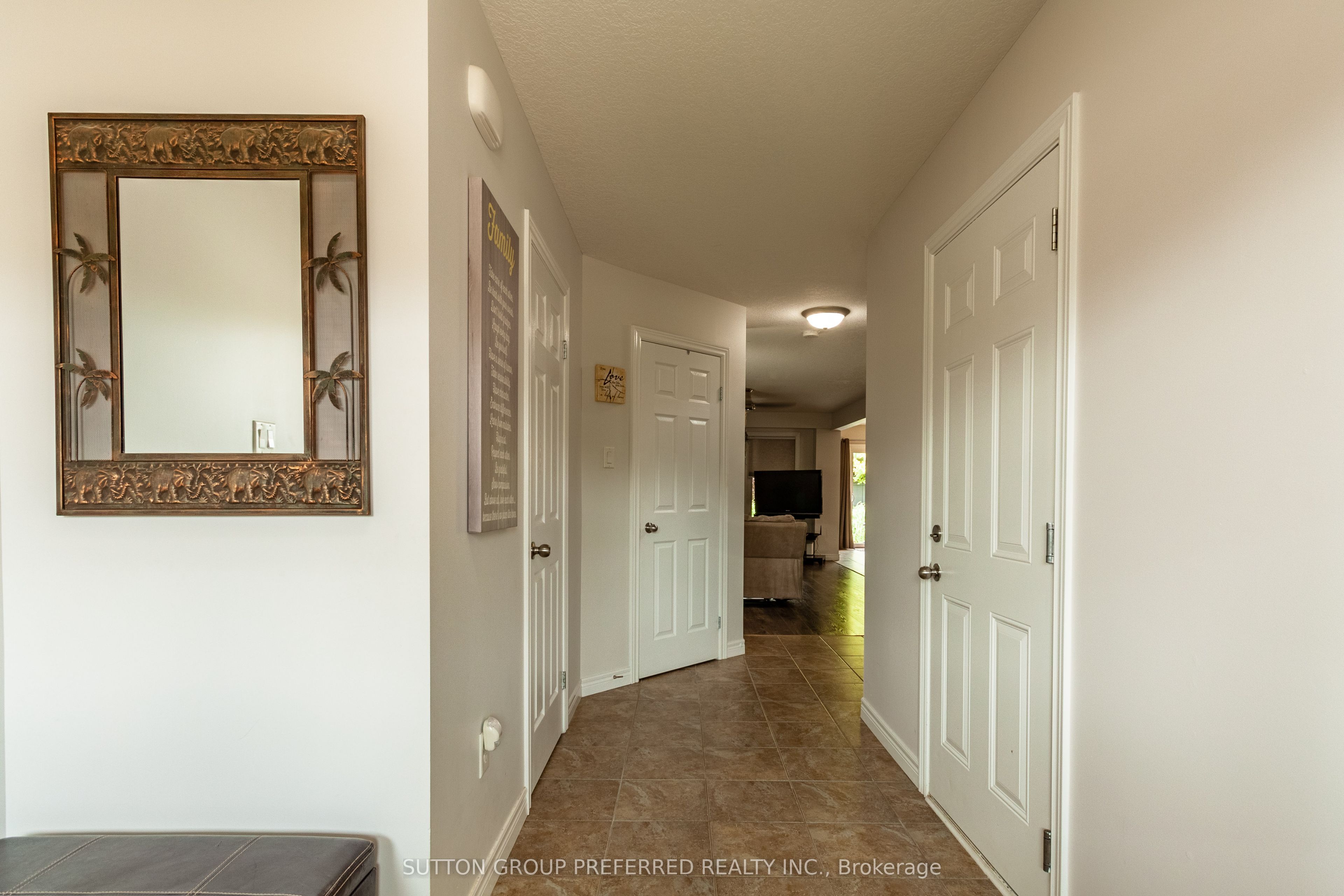 1190 Silverfox Drive Property Photo 3