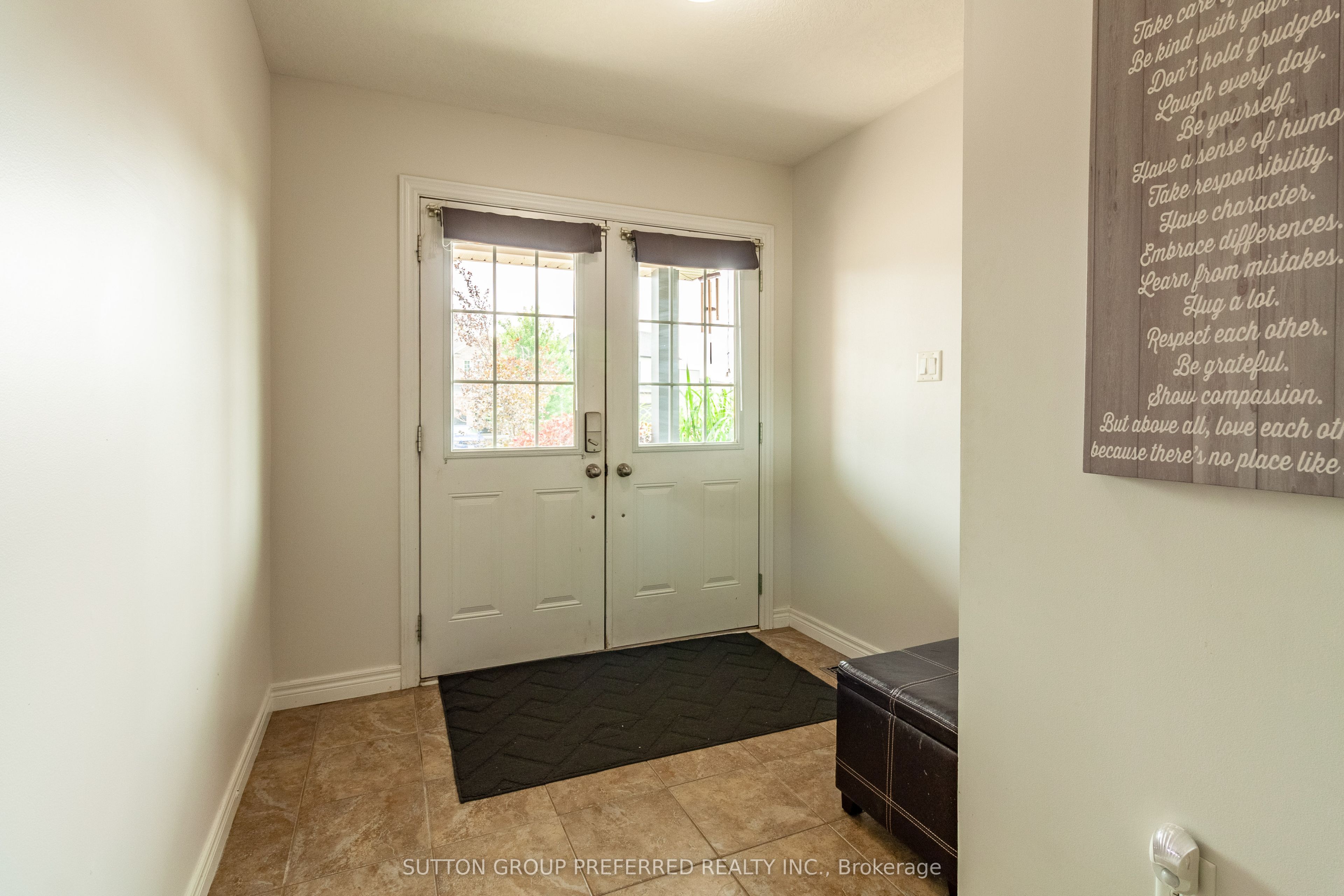 1190 Silverfox Drive Property Photo 4