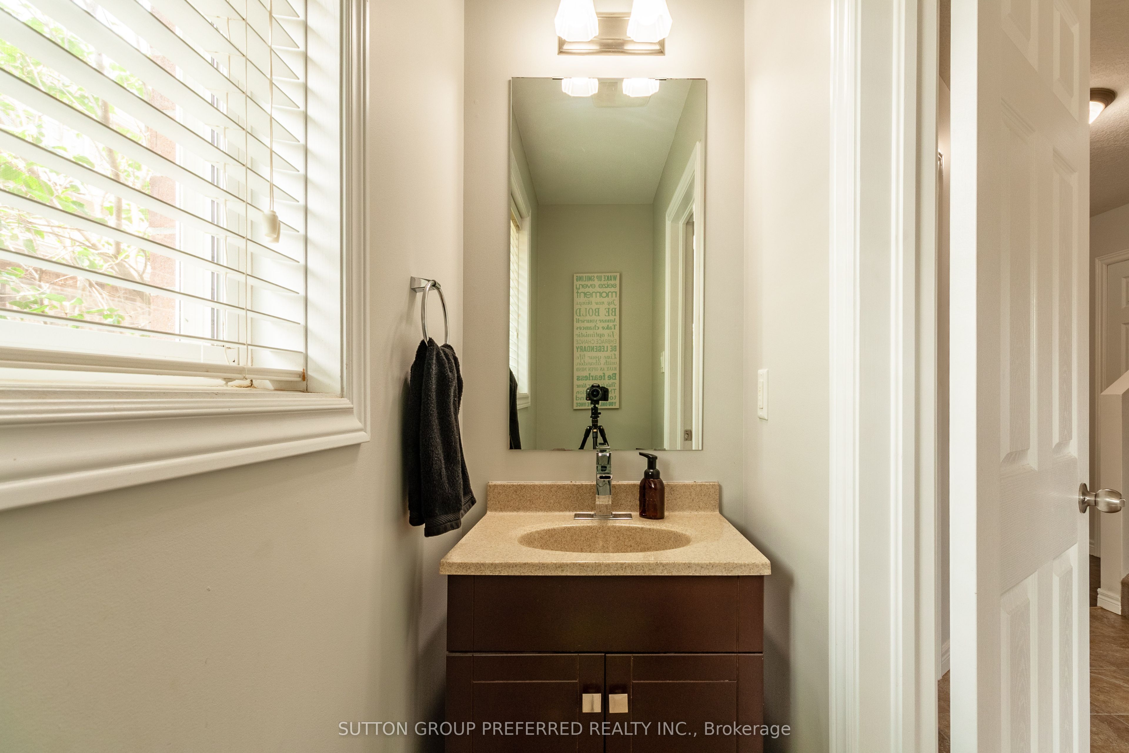 1190 Silverfox Drive Property Photo 5