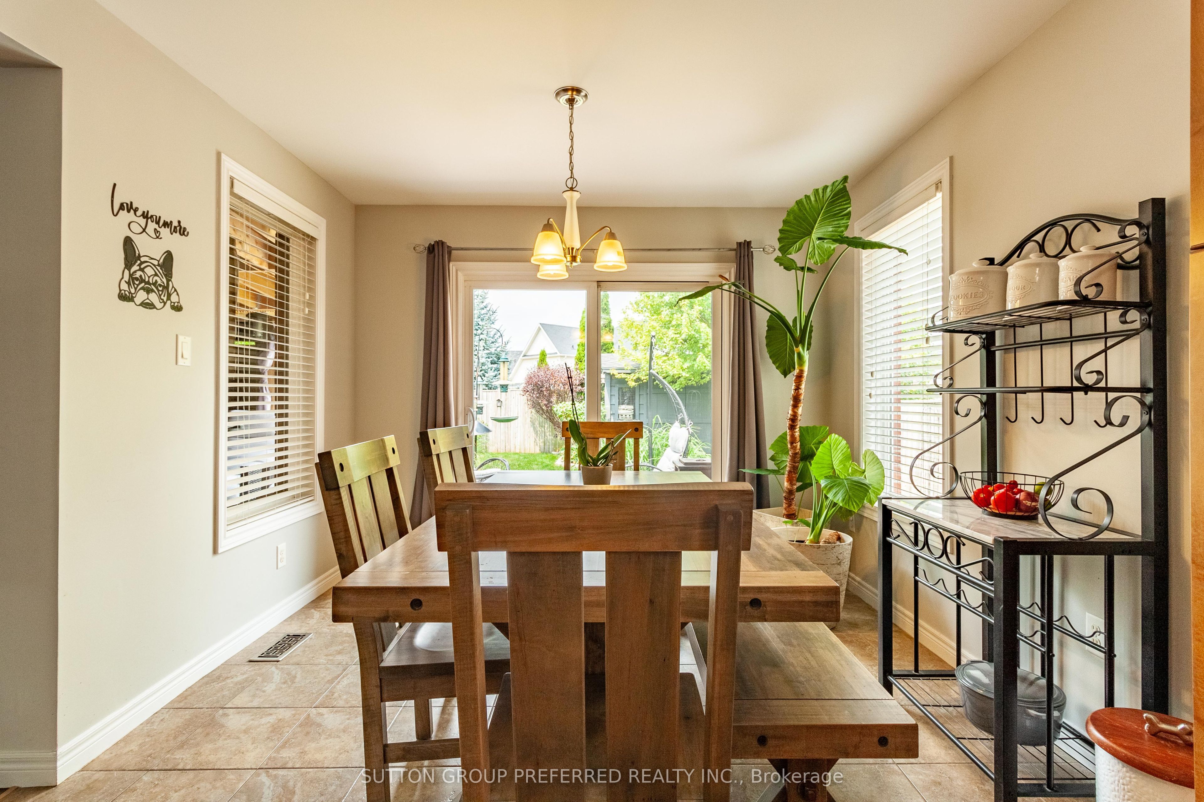 1190 Silverfox Drive Property Photo 11