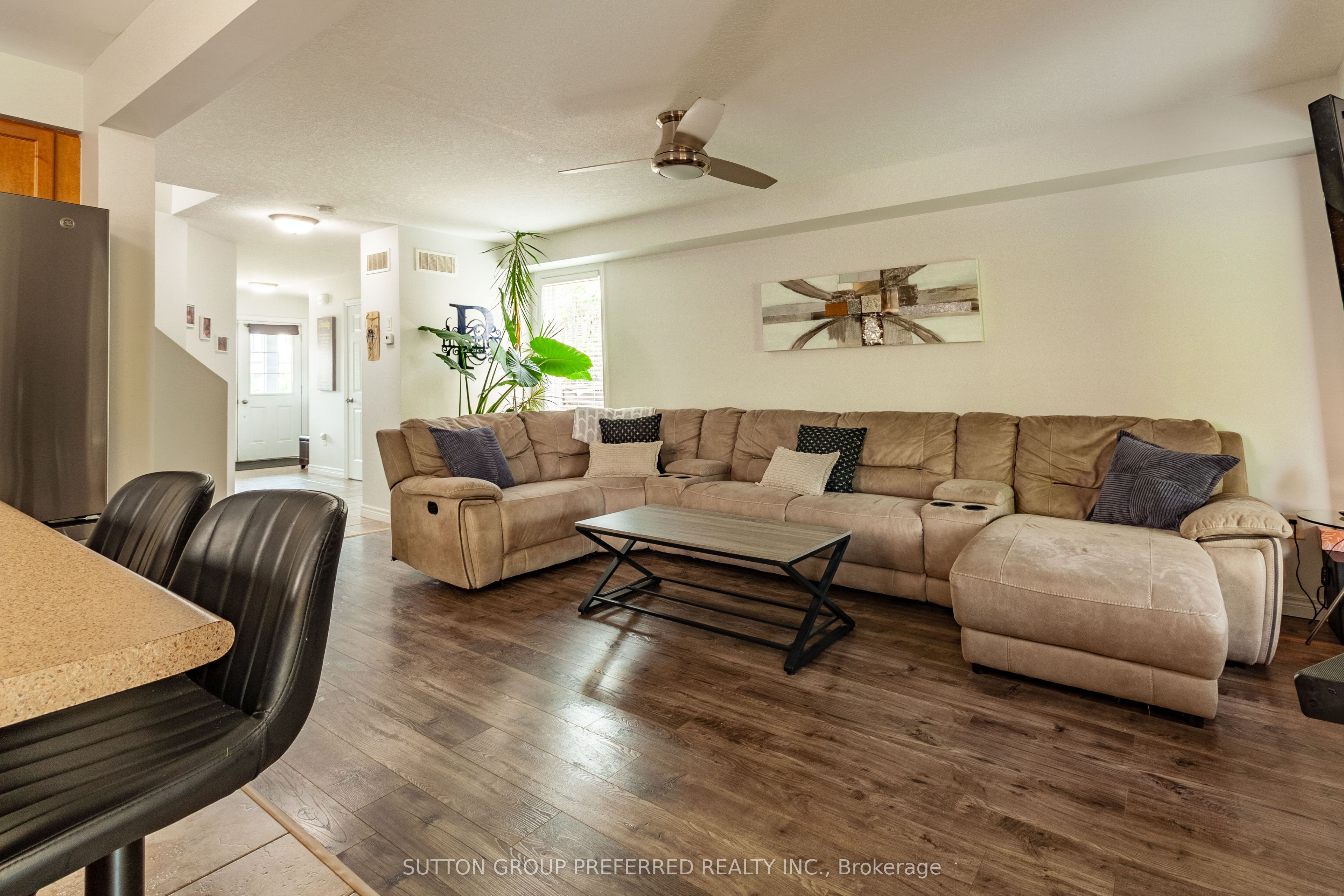 1190 Silverfox Drive Property Photo 13