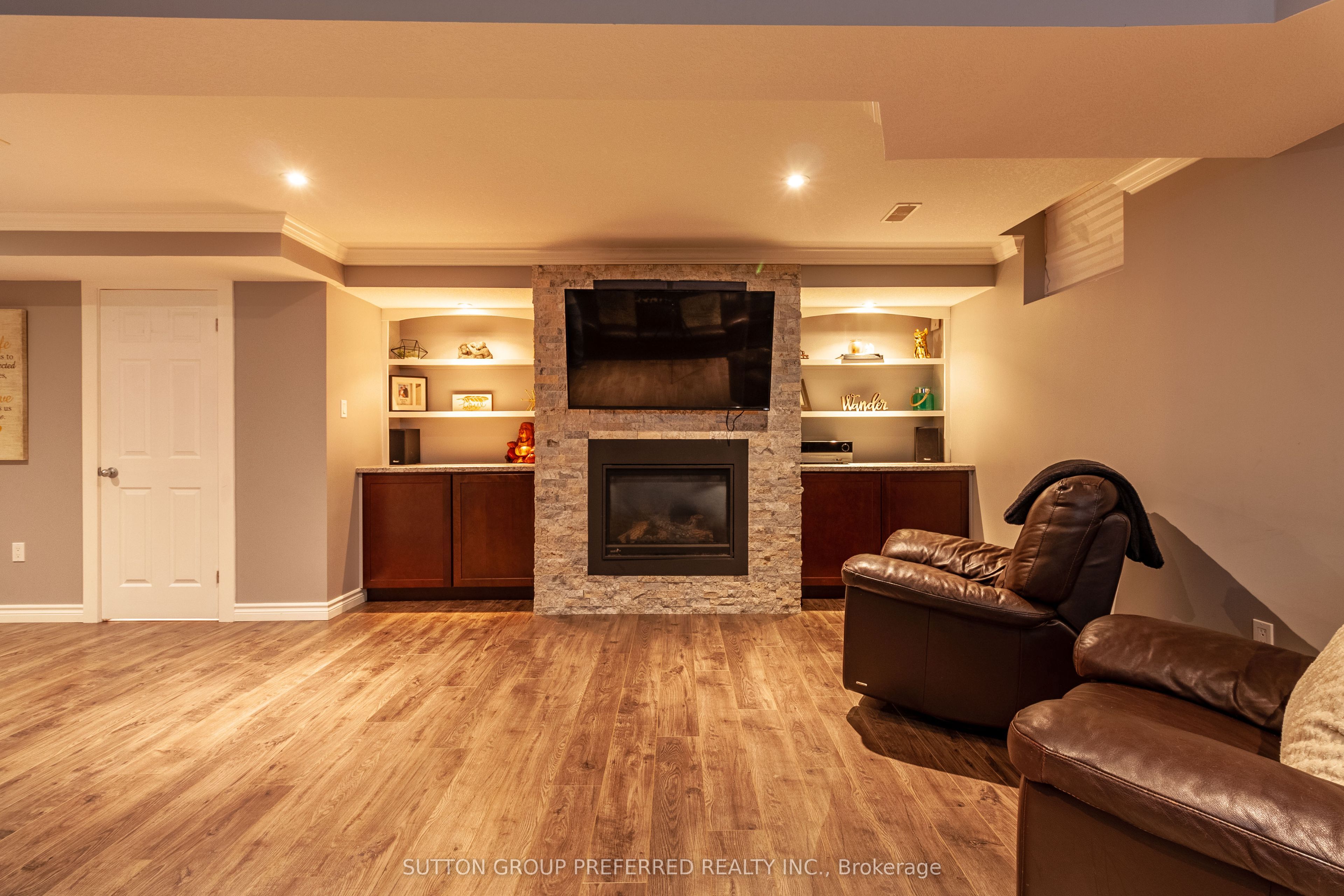 1190 Silverfox Drive Property Photo 30