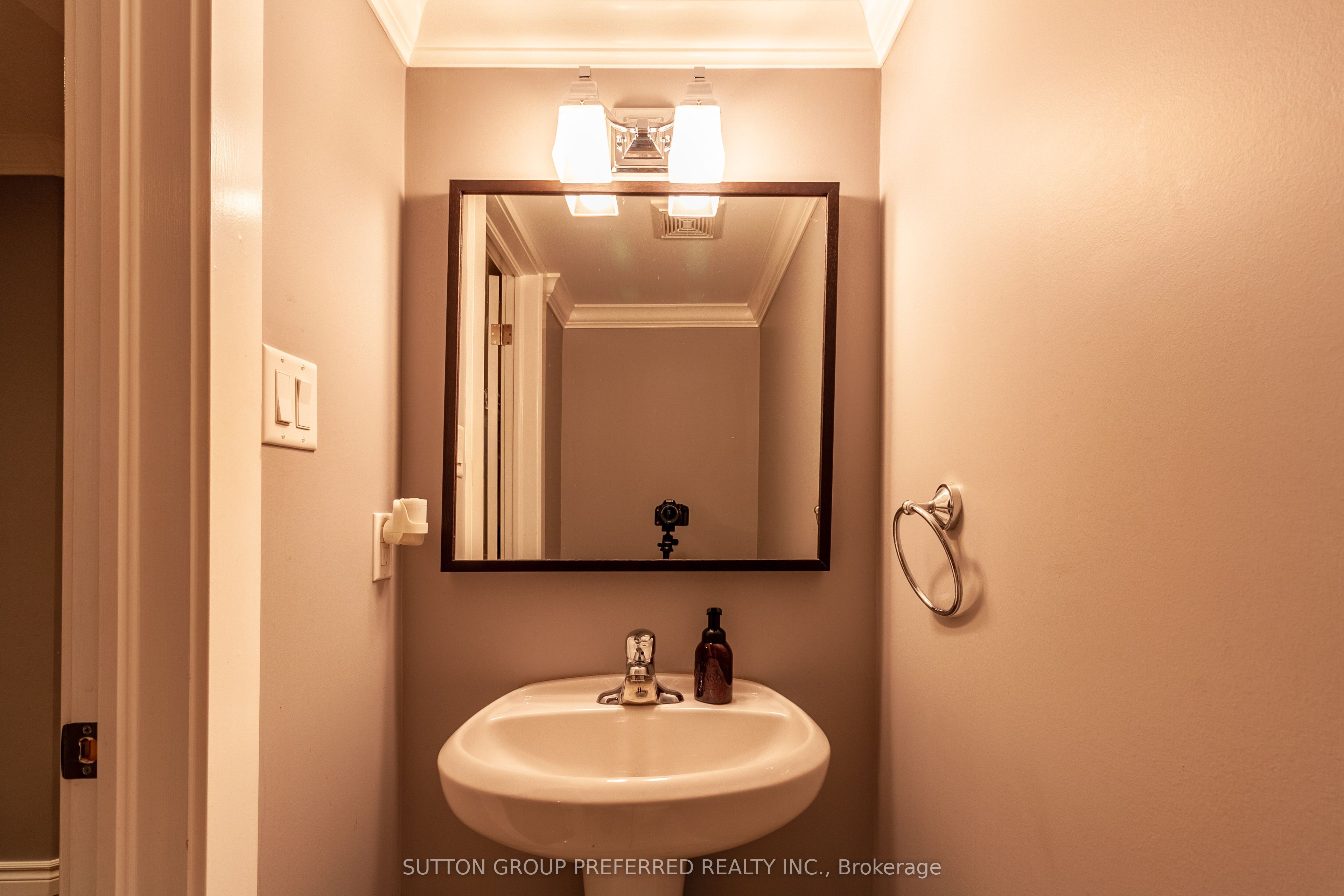 1190 Silverfox Drive Property Photo 32