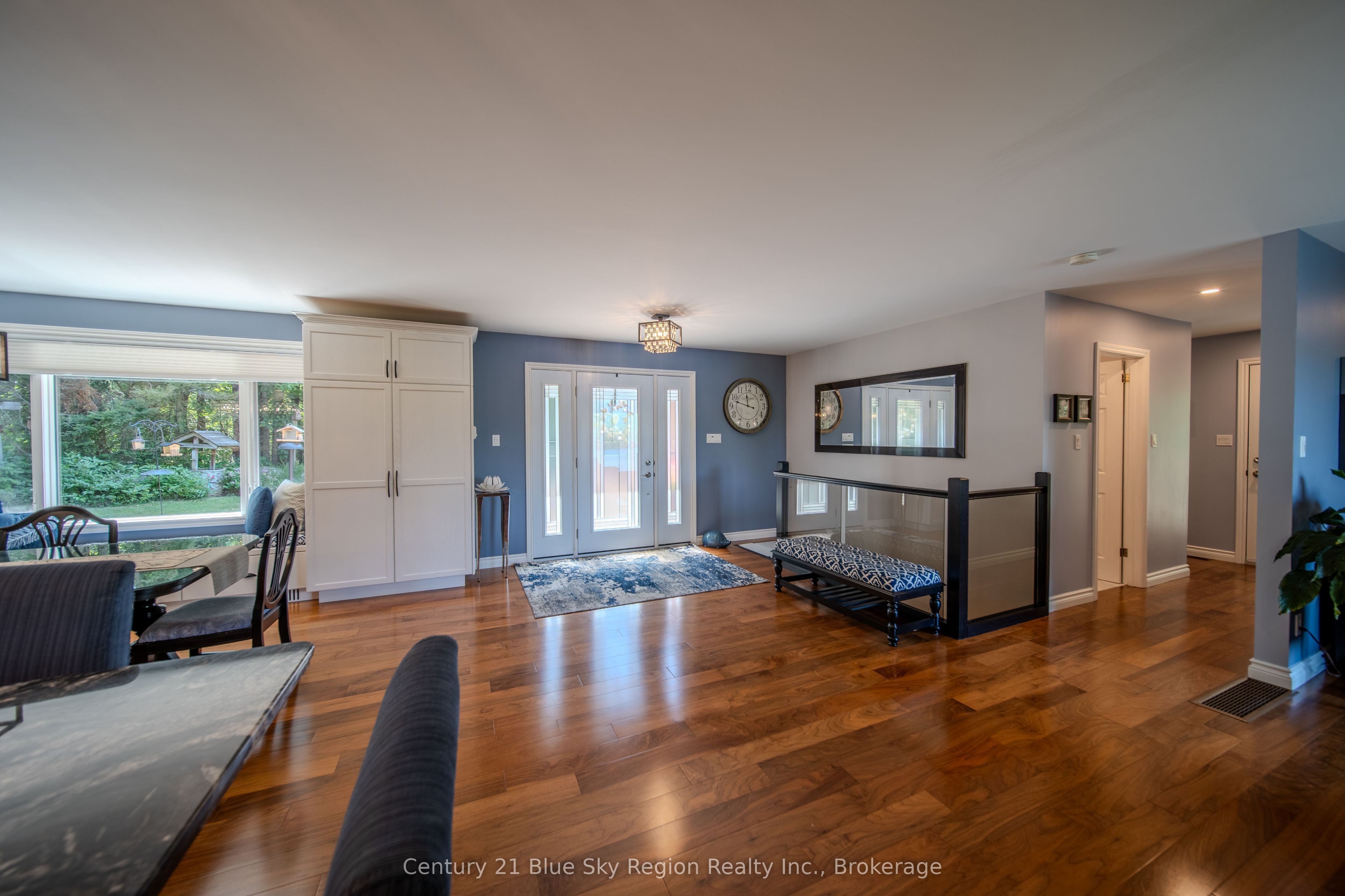 731 Macpherson Drive Property Photo 4