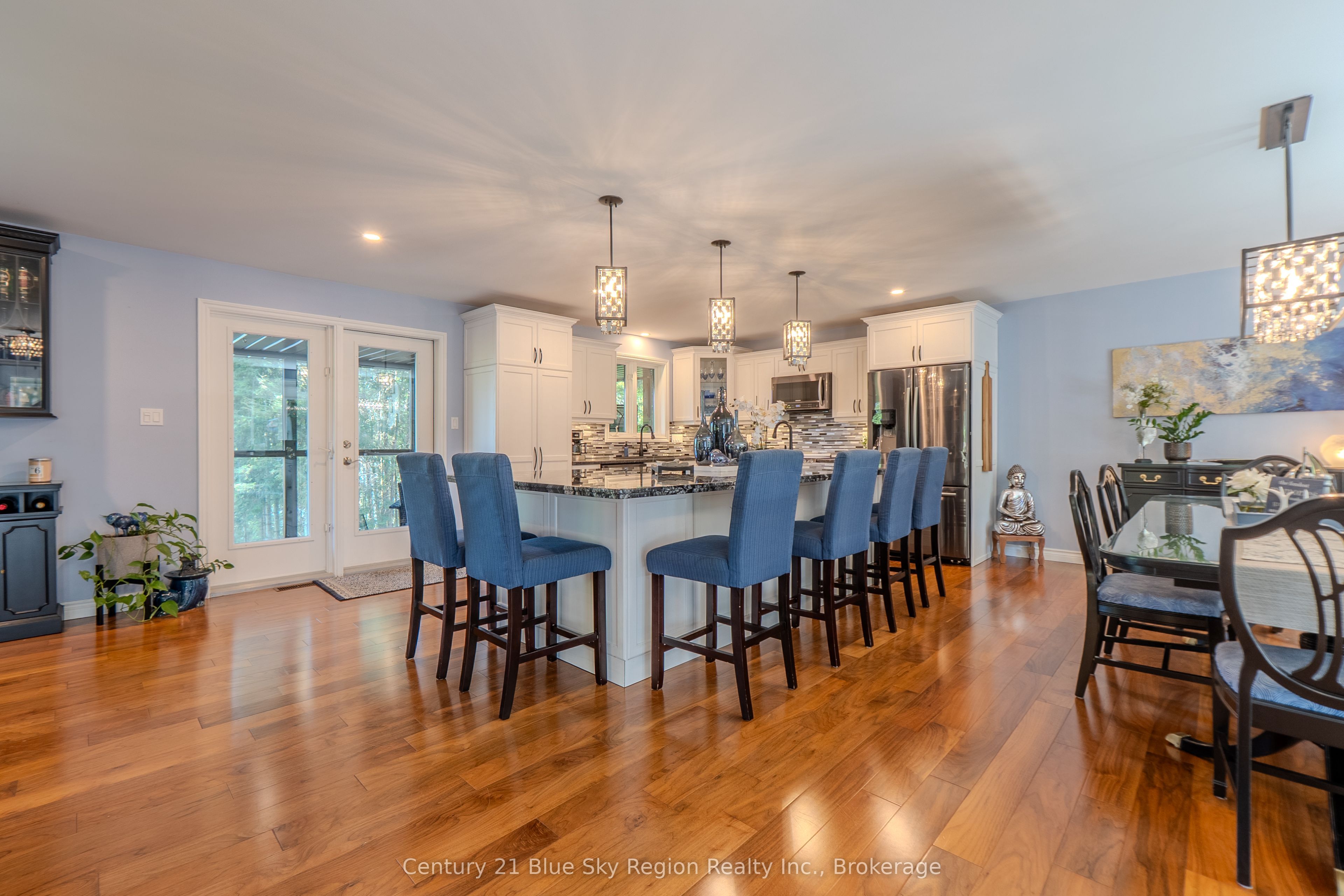 731 Macpherson Drive Property Photo 12