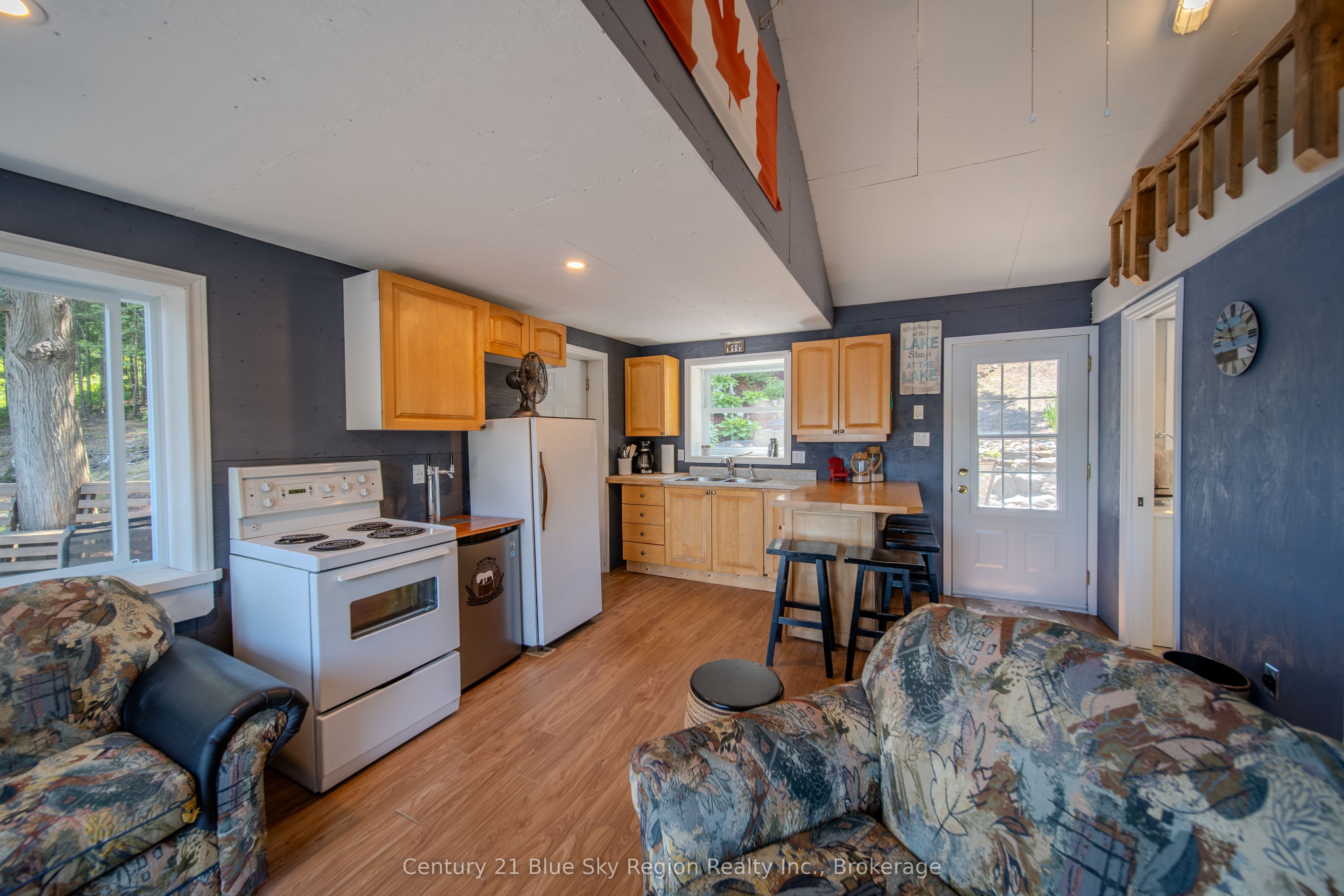 731 Macpherson Drive Property Photo 36