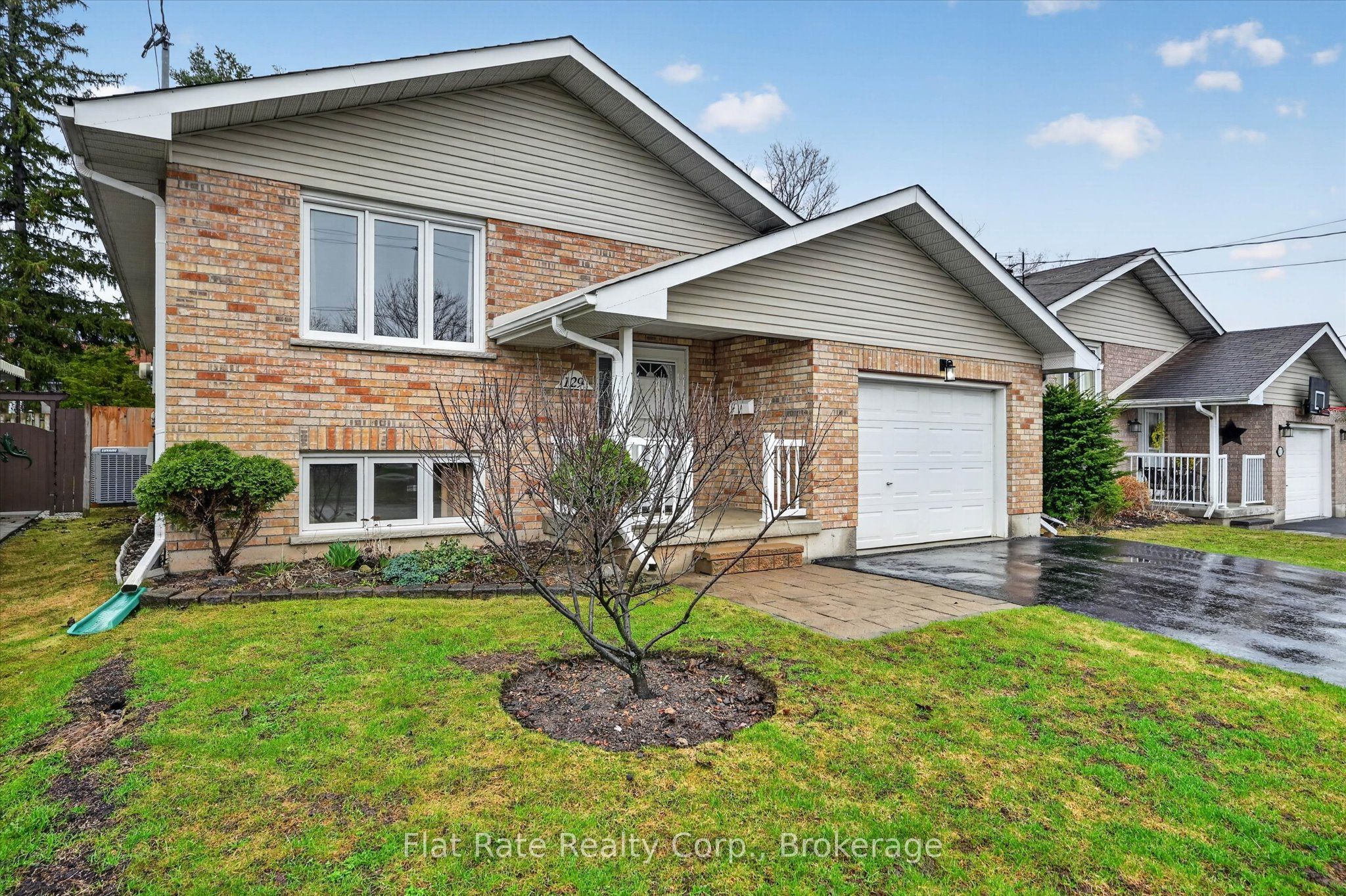129 Dumble Avenue Property Photo 3