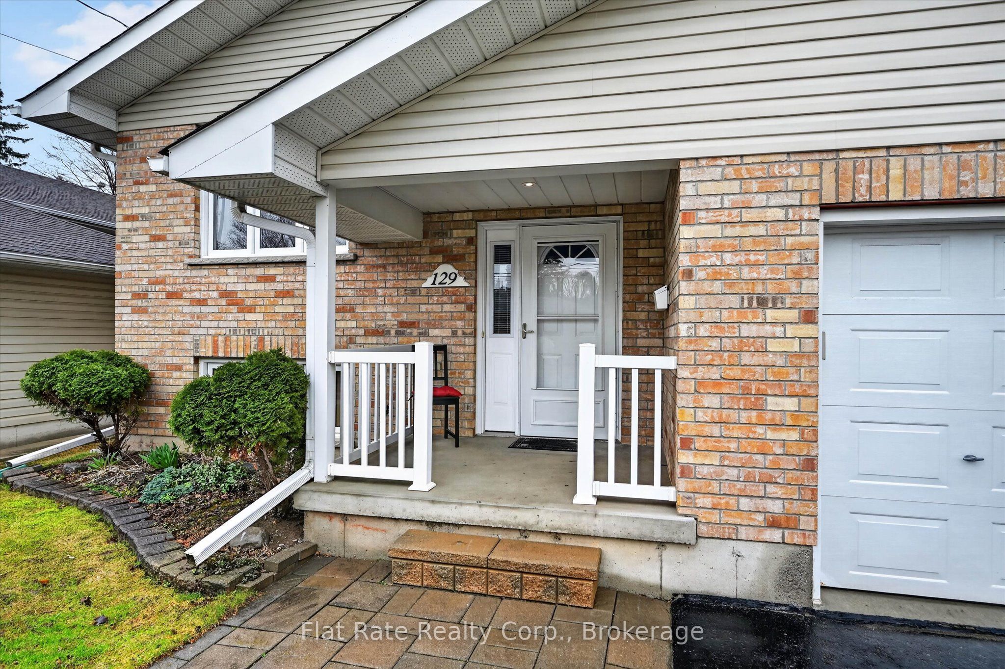 129 Dumble Avenue Property Photo 4