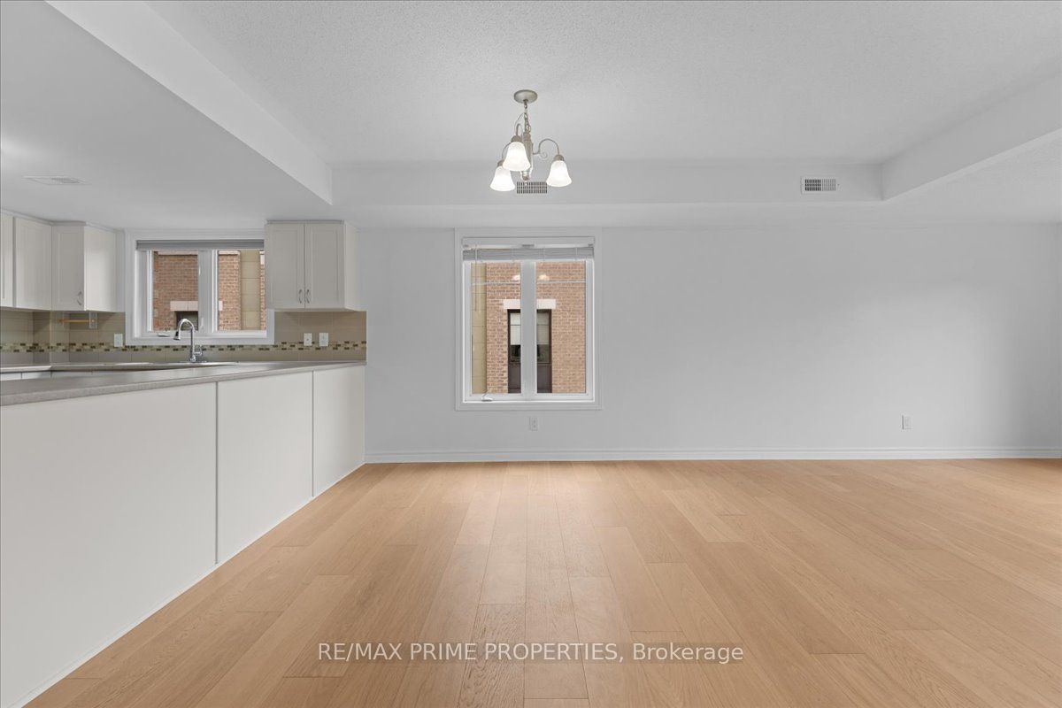 279 Titanium Private B Property Photo 6