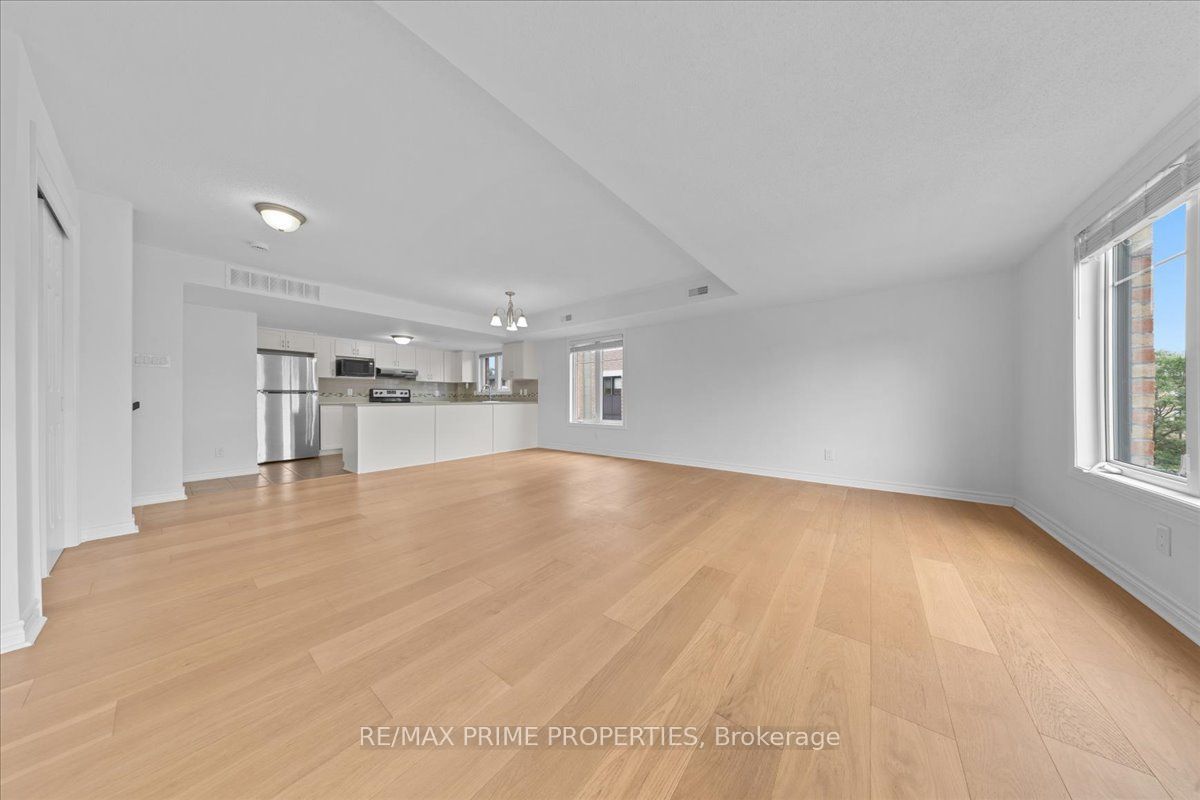 279 Titanium Private B Property Photo 9