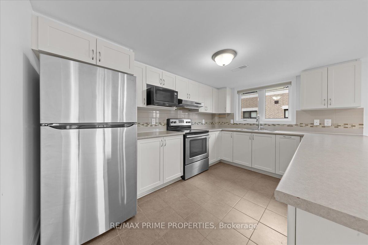 279 Titanium Private B Property Photo 14
