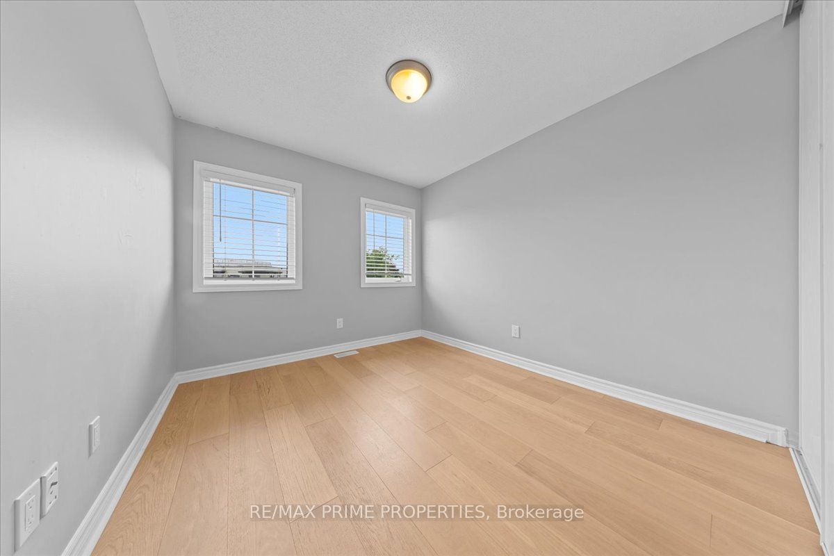 279 Titanium Private B Property Photo 27