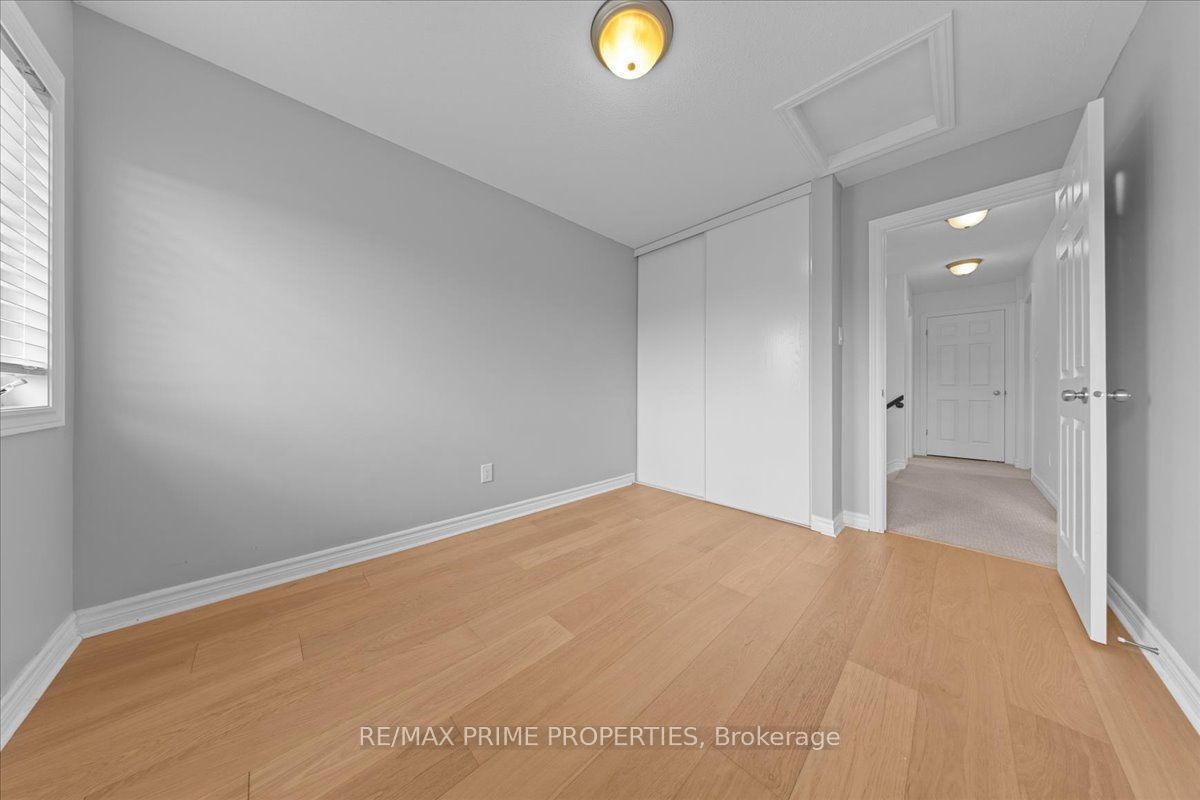 279 Titanium Private B Property Photo 28