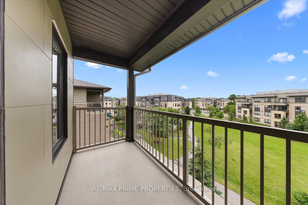 279 Titanium Private B Property Photo 33