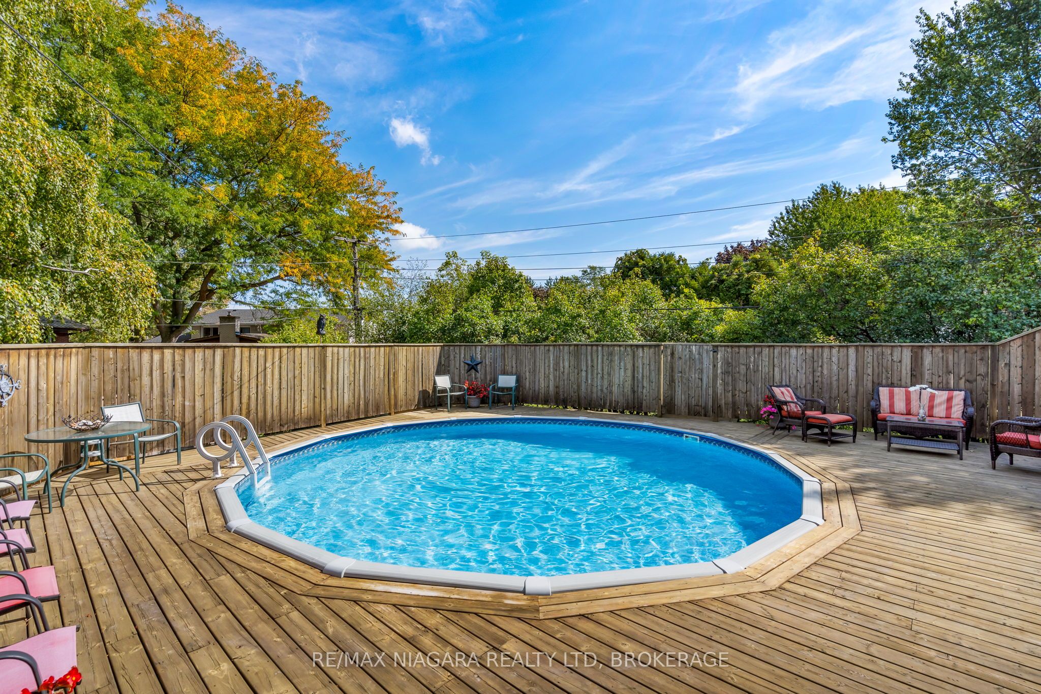 28 Thorncrest Road Property Photo 3
