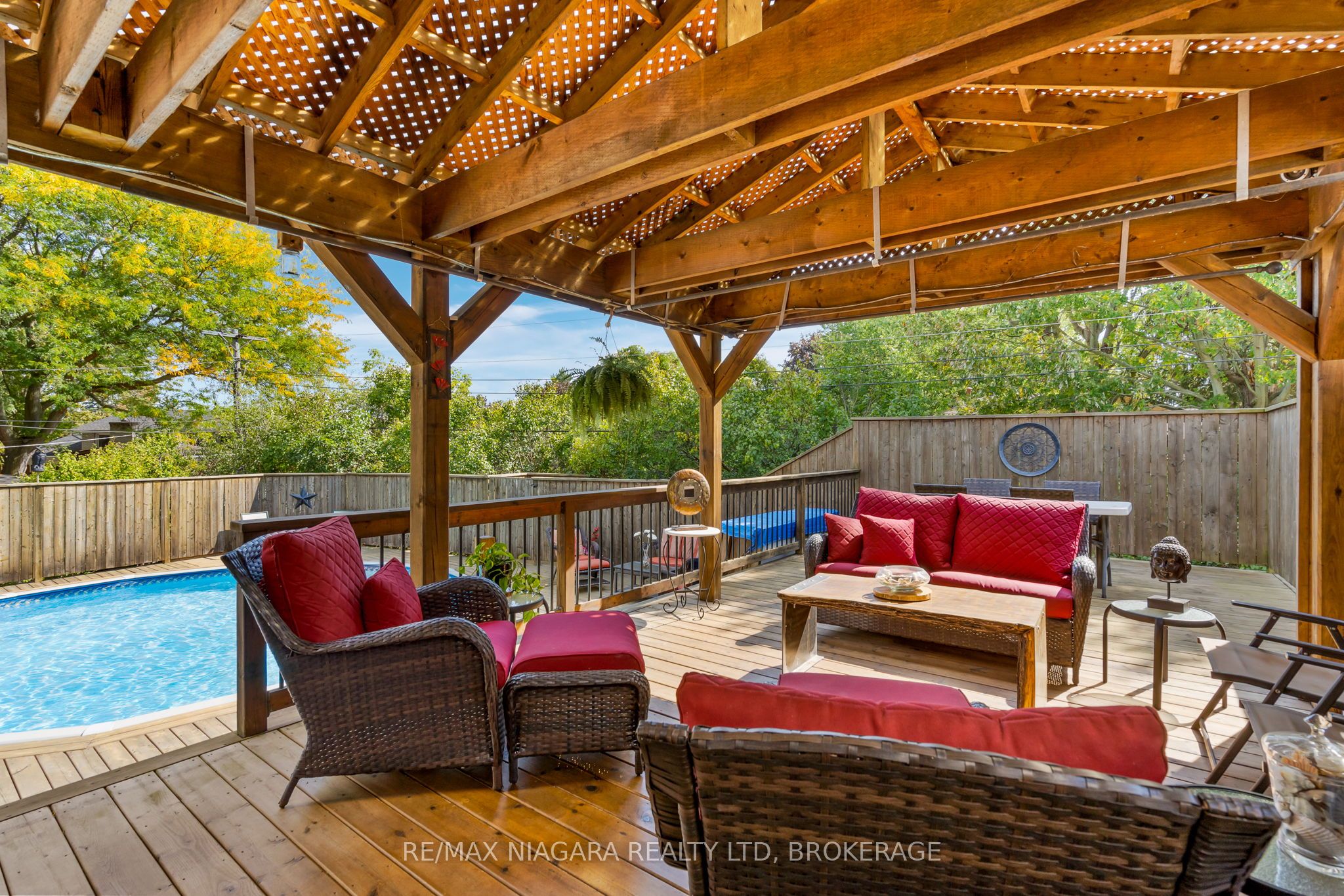 28 Thorncrest Road Property Photo 7
