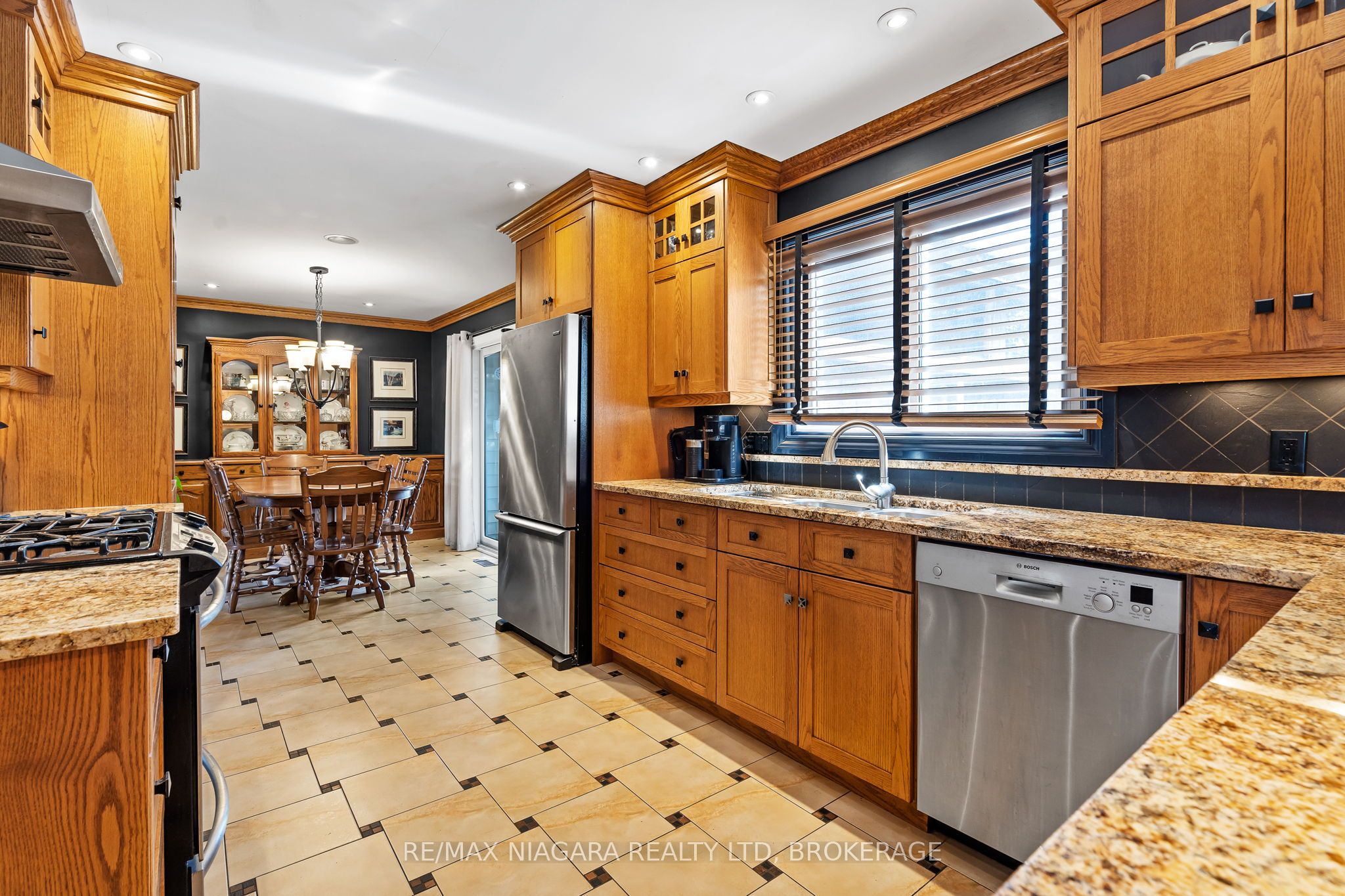 28 Thorncrest Road Property Photo 16