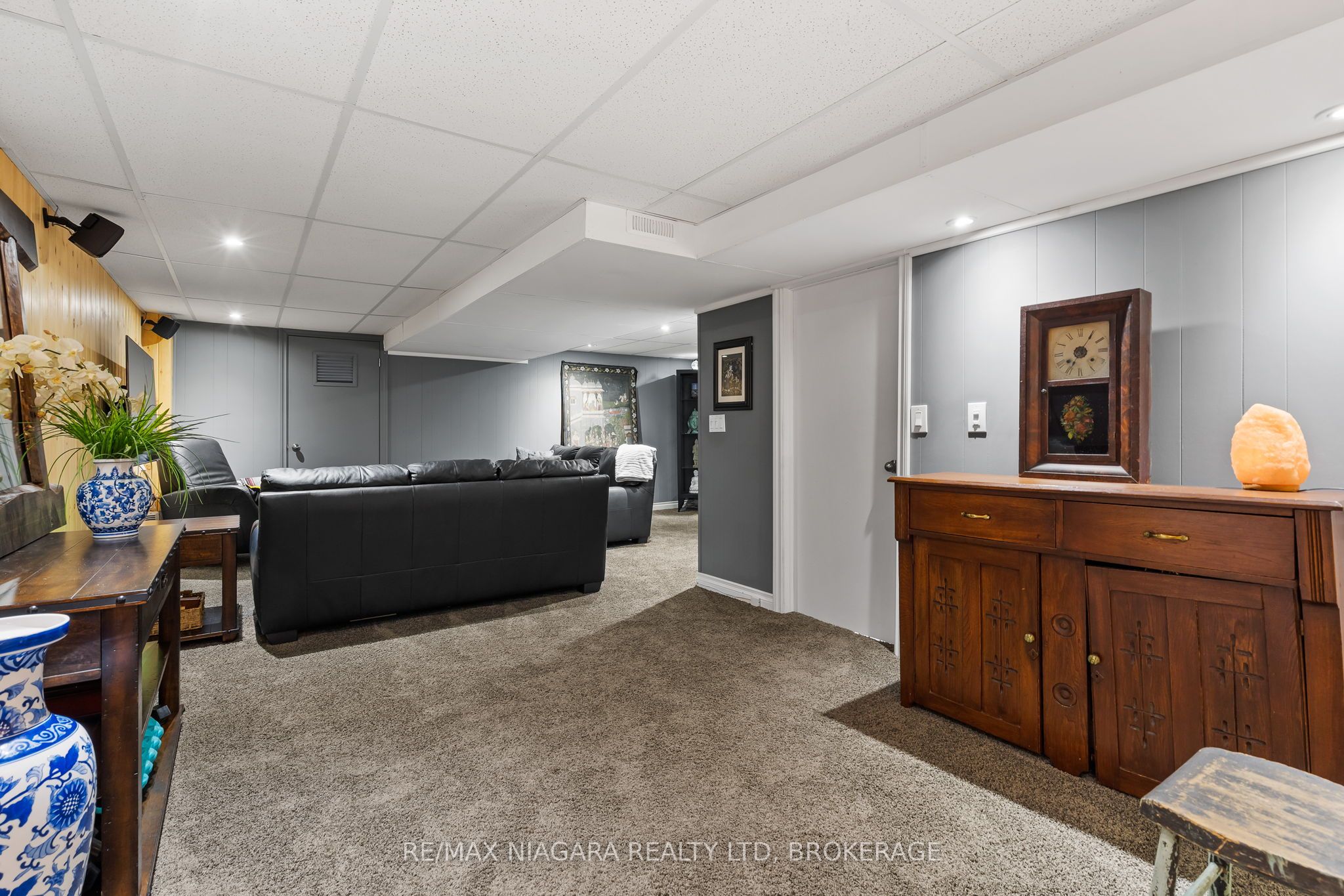 28 Thorncrest Road Property Photo 23