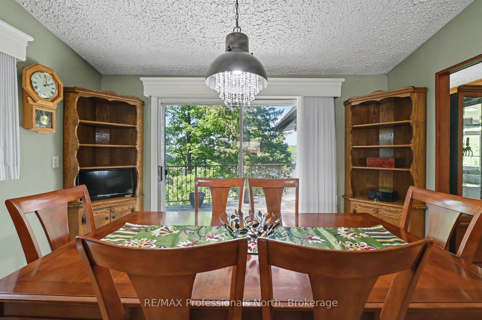 1015 Kelson Road Property Photo 12